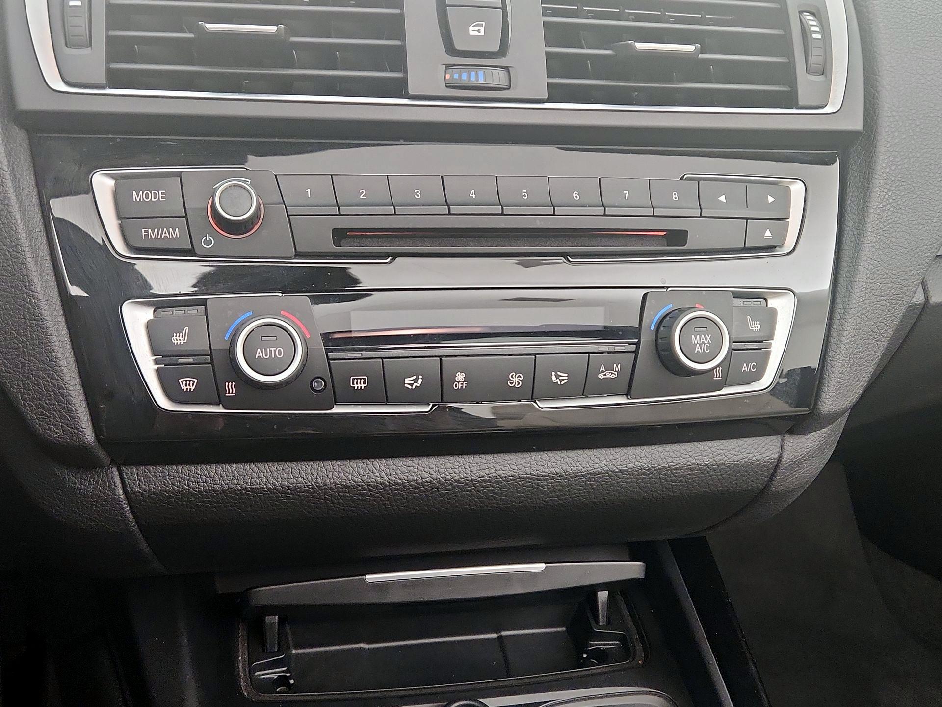 Thumbnail: 2016 BMW 2 Series - 16