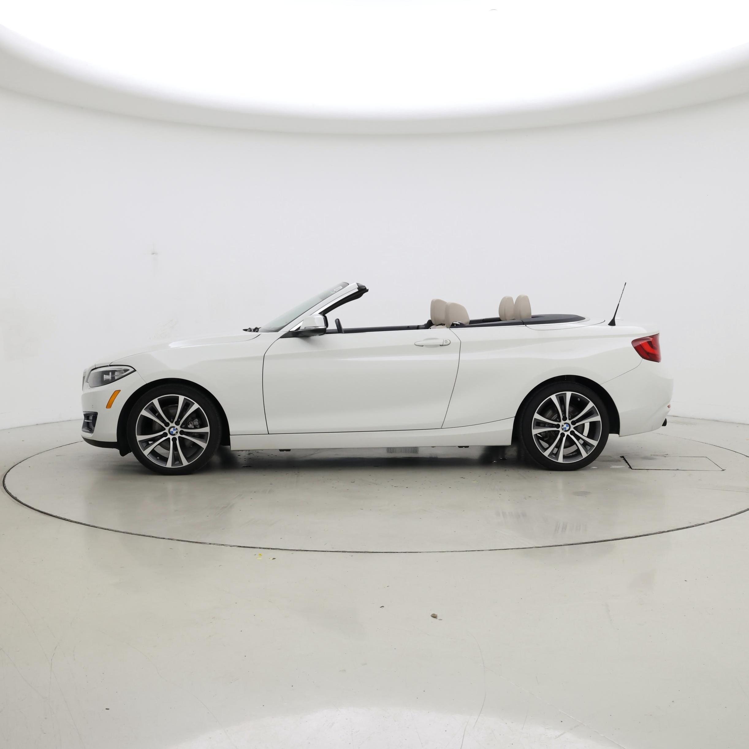 Thumbnail: 2016 BMW 2 Series - 3