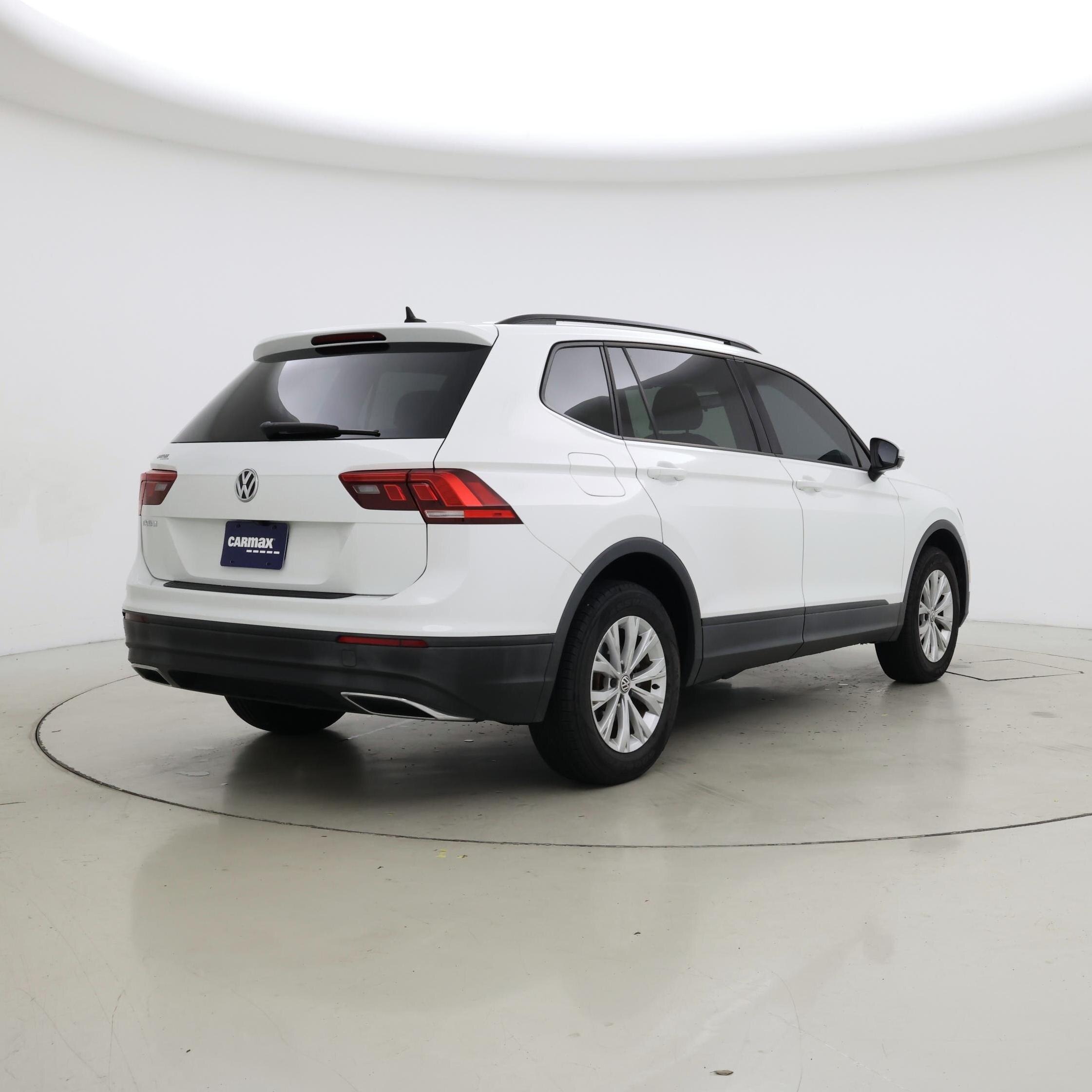 Thumbnail: 2020 Volkswagen Tiguan - 8