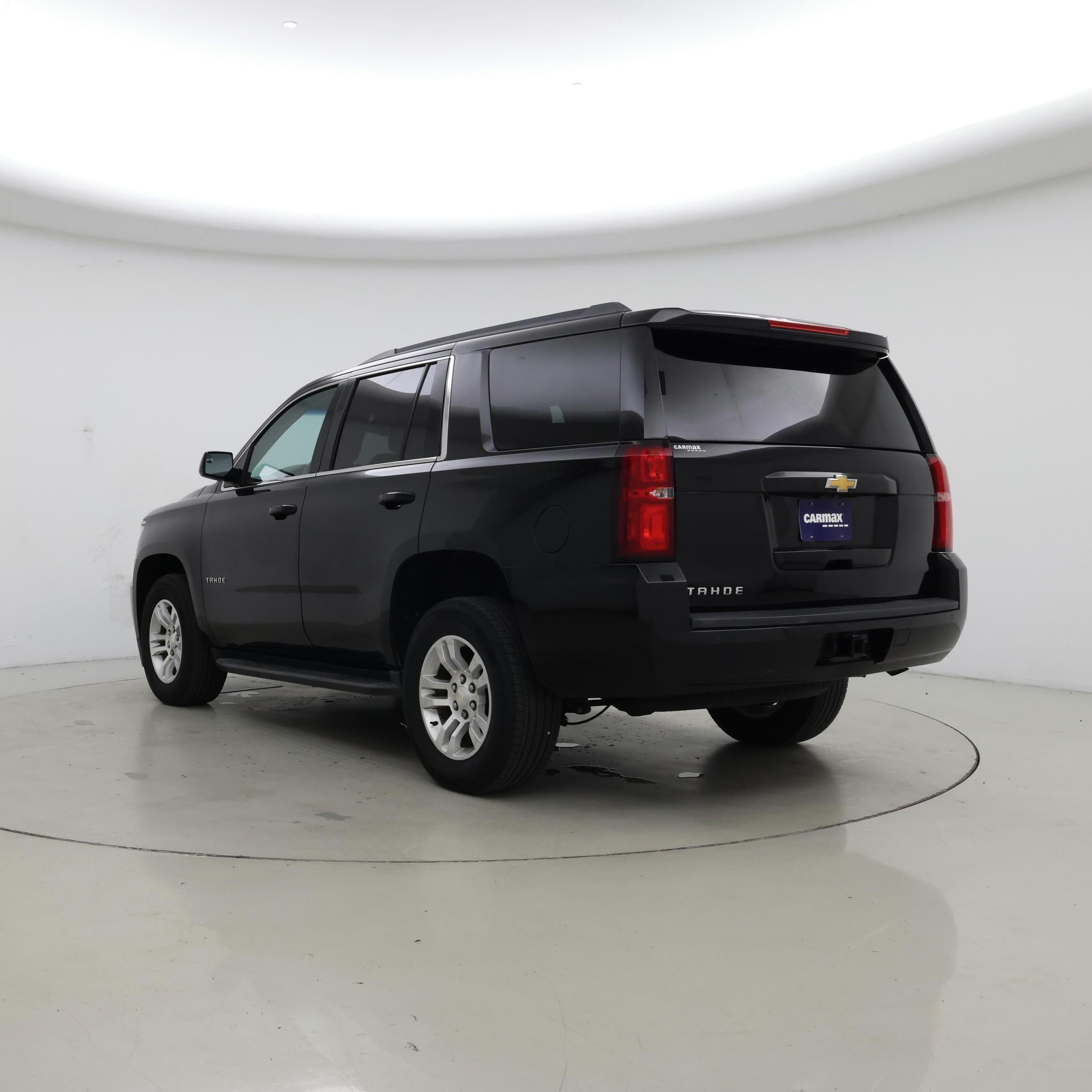 Thumbnail: 2019 Chevrolet Tahoe - 2