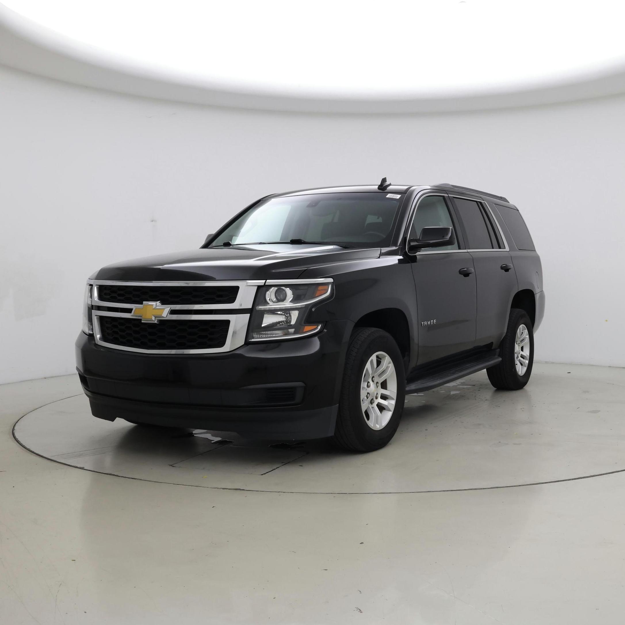 Thumbnail: 2019 Chevrolet Tahoe - 4