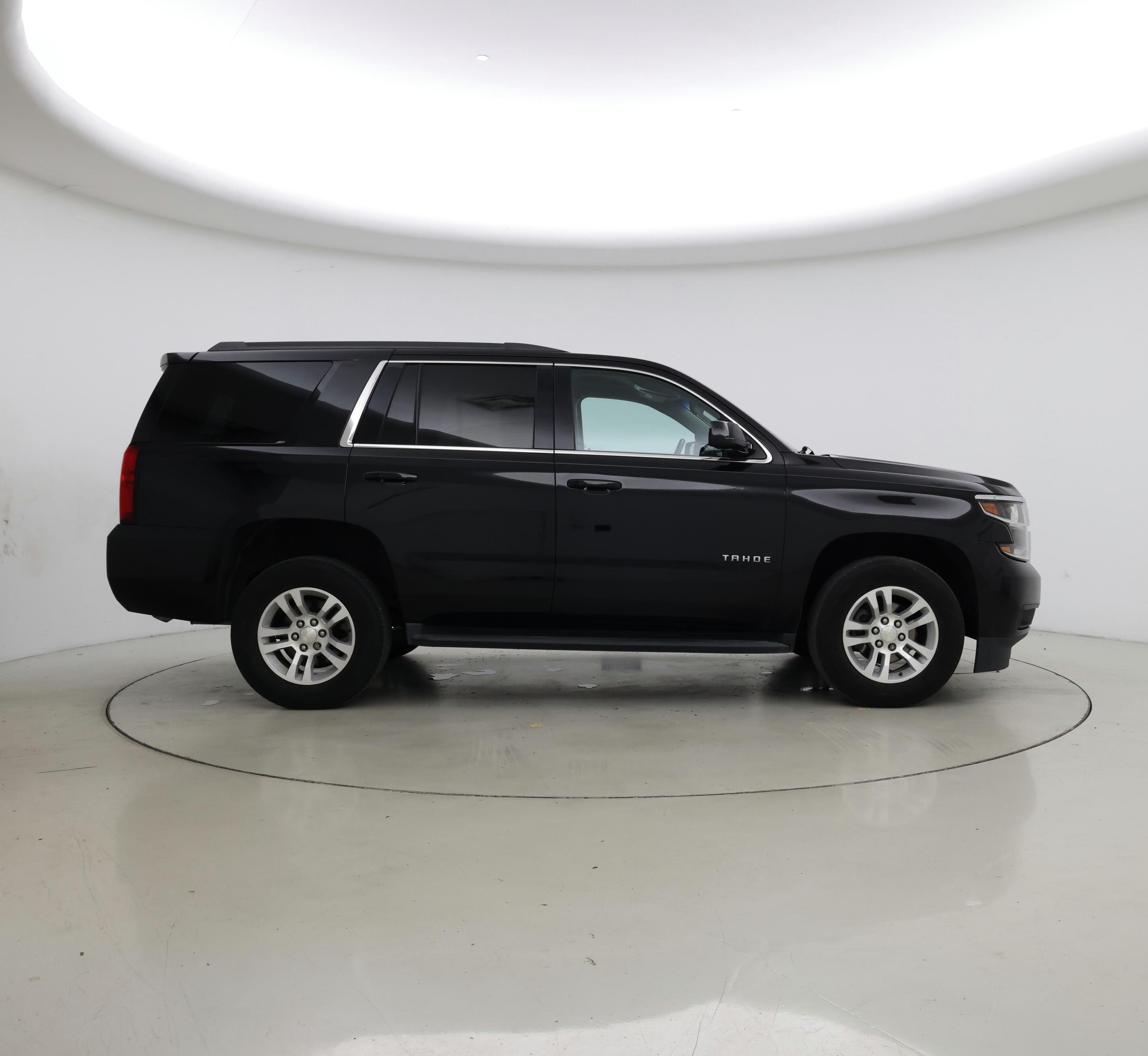 Thumbnail: 2019 Chevrolet Tahoe - 7