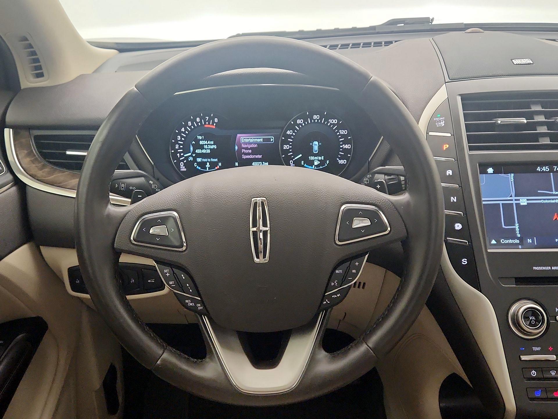 Thumbnail: 2017 Lincoln MKC - 10
