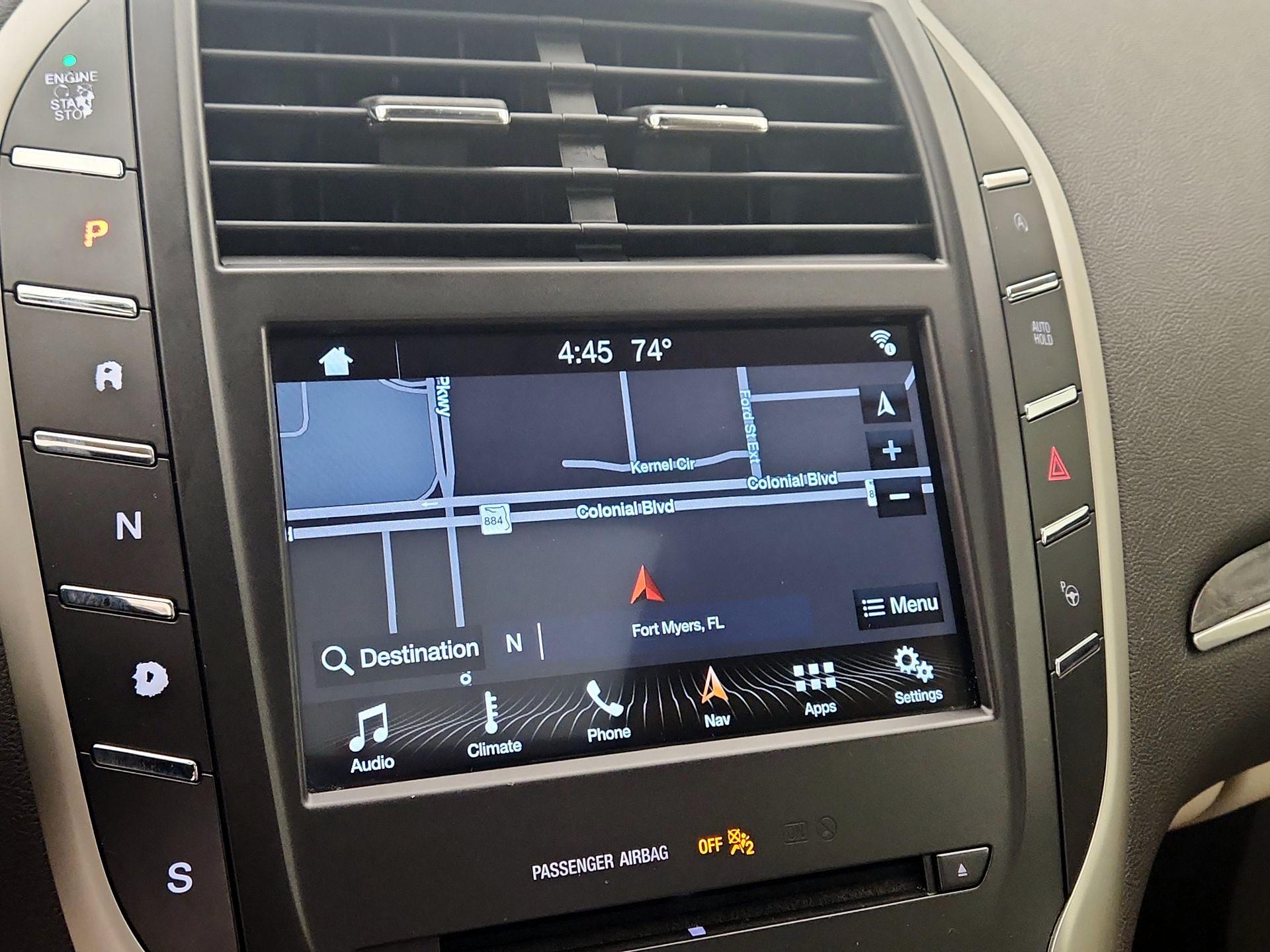 Thumbnail: 2017 Lincoln MKC - 14