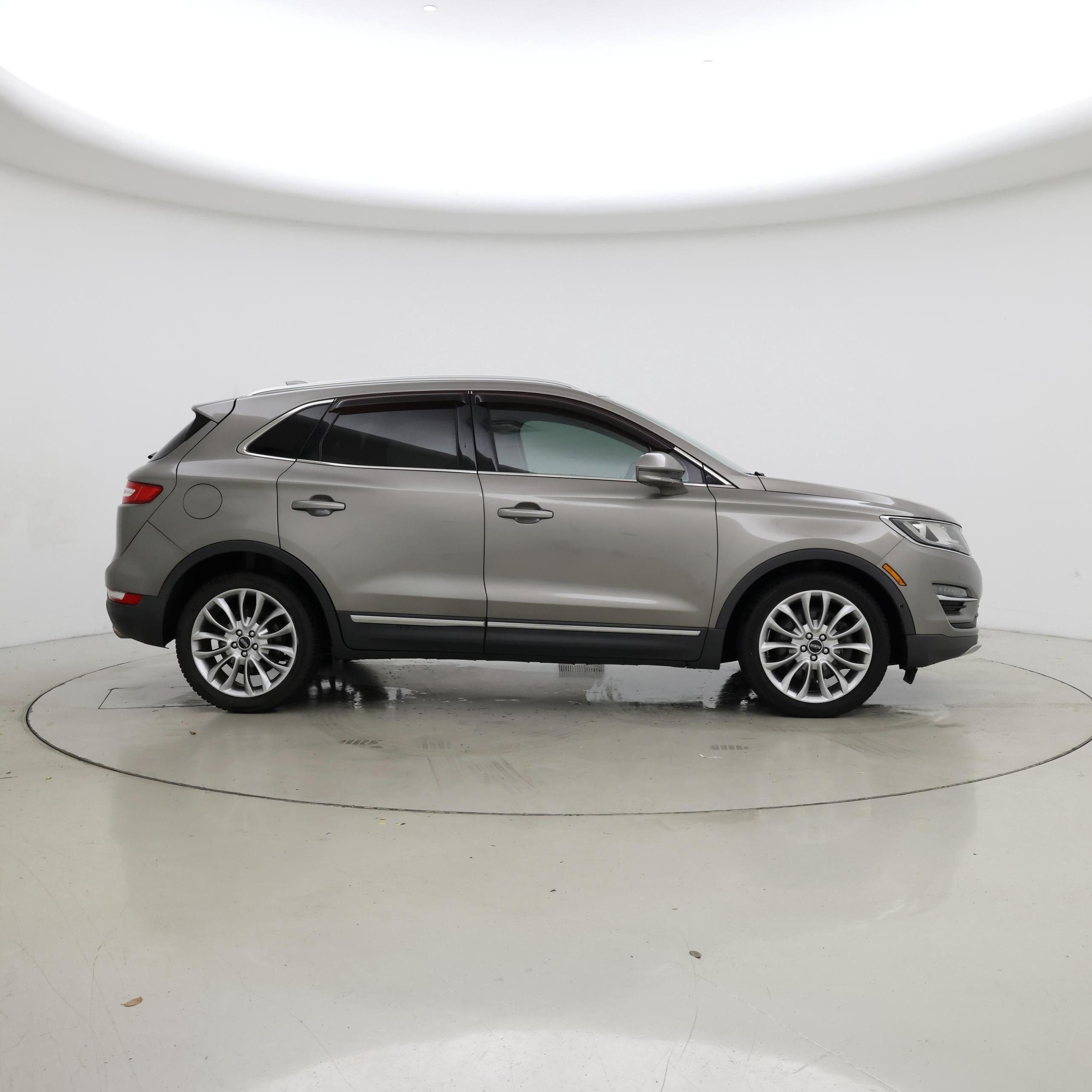 Thumbnail: 2017 Lincoln MKC - 7