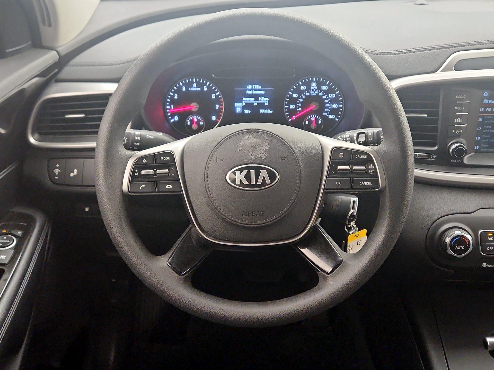 Thumbnail: 2019 Kia Sorento - 10
