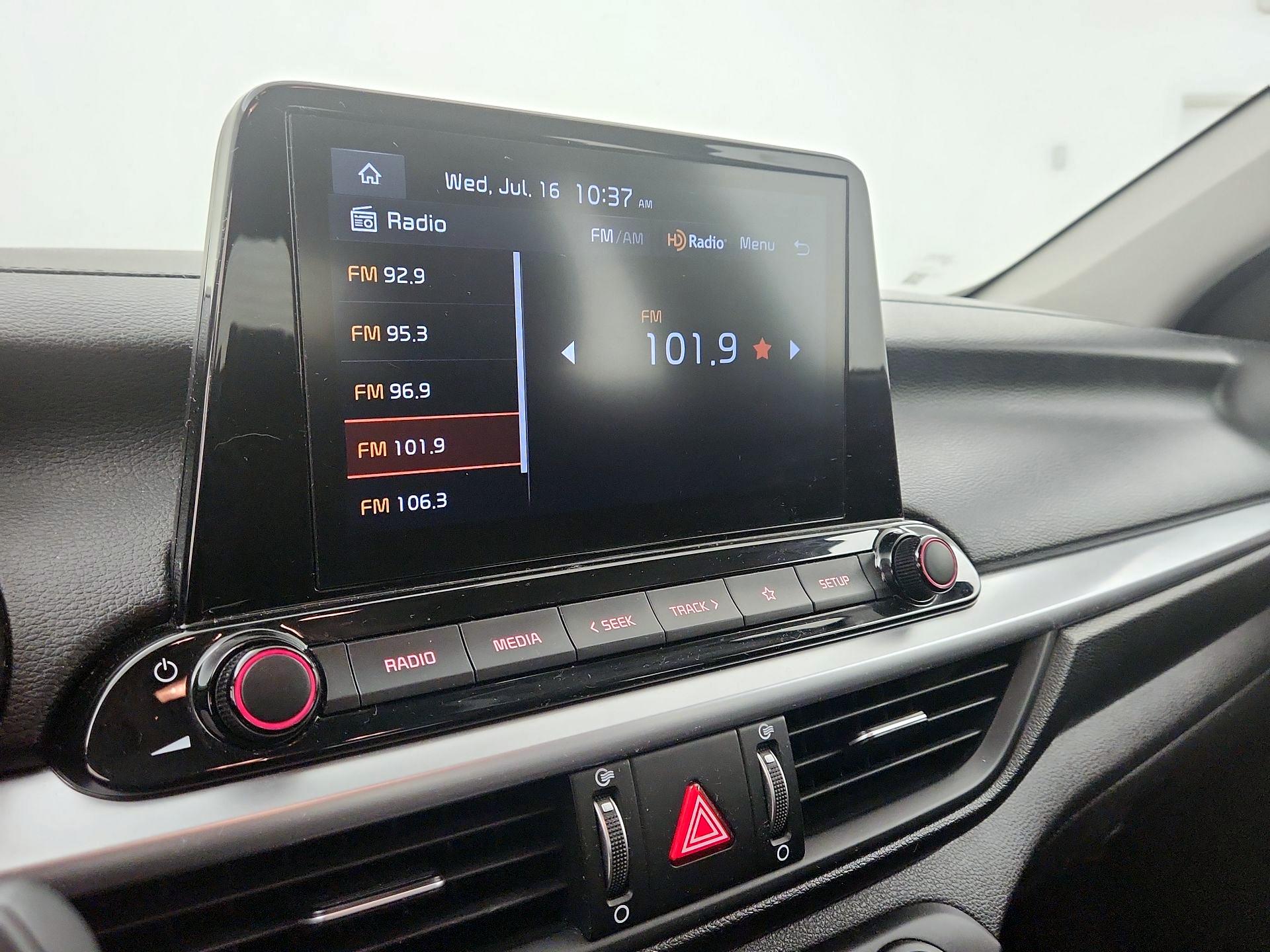 Thumbnail: 2023 Kia Forte - 15