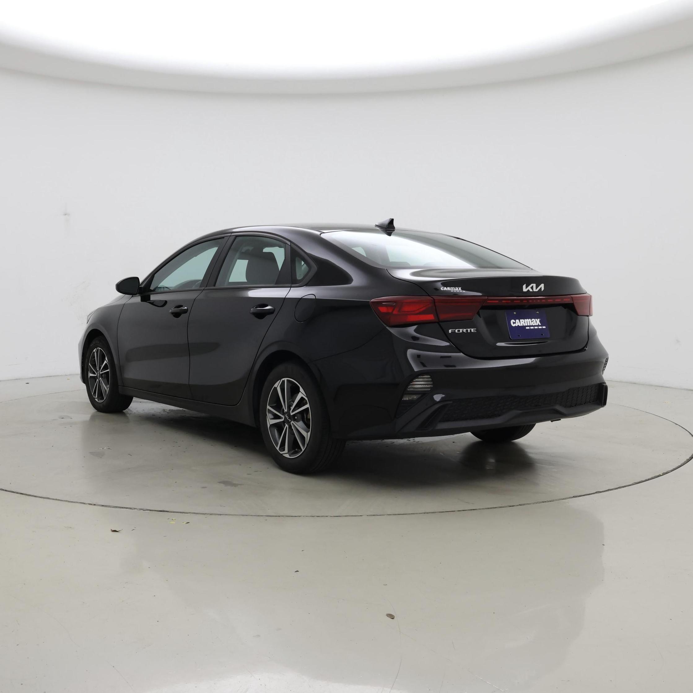 Thumbnail: 2023 Kia Forte - 2