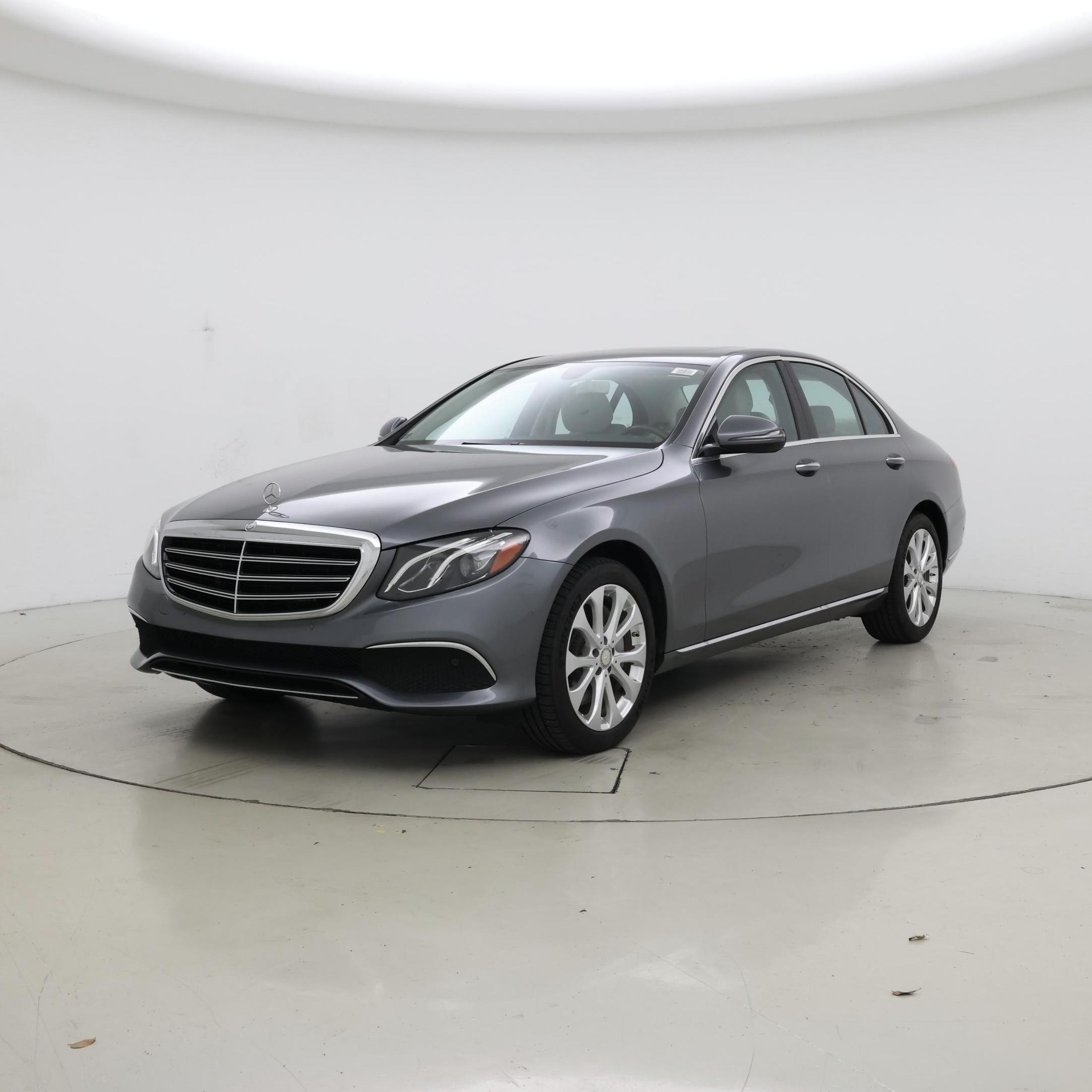 Thumbnail: 2017 Mercedes-Benz E-Class - 4