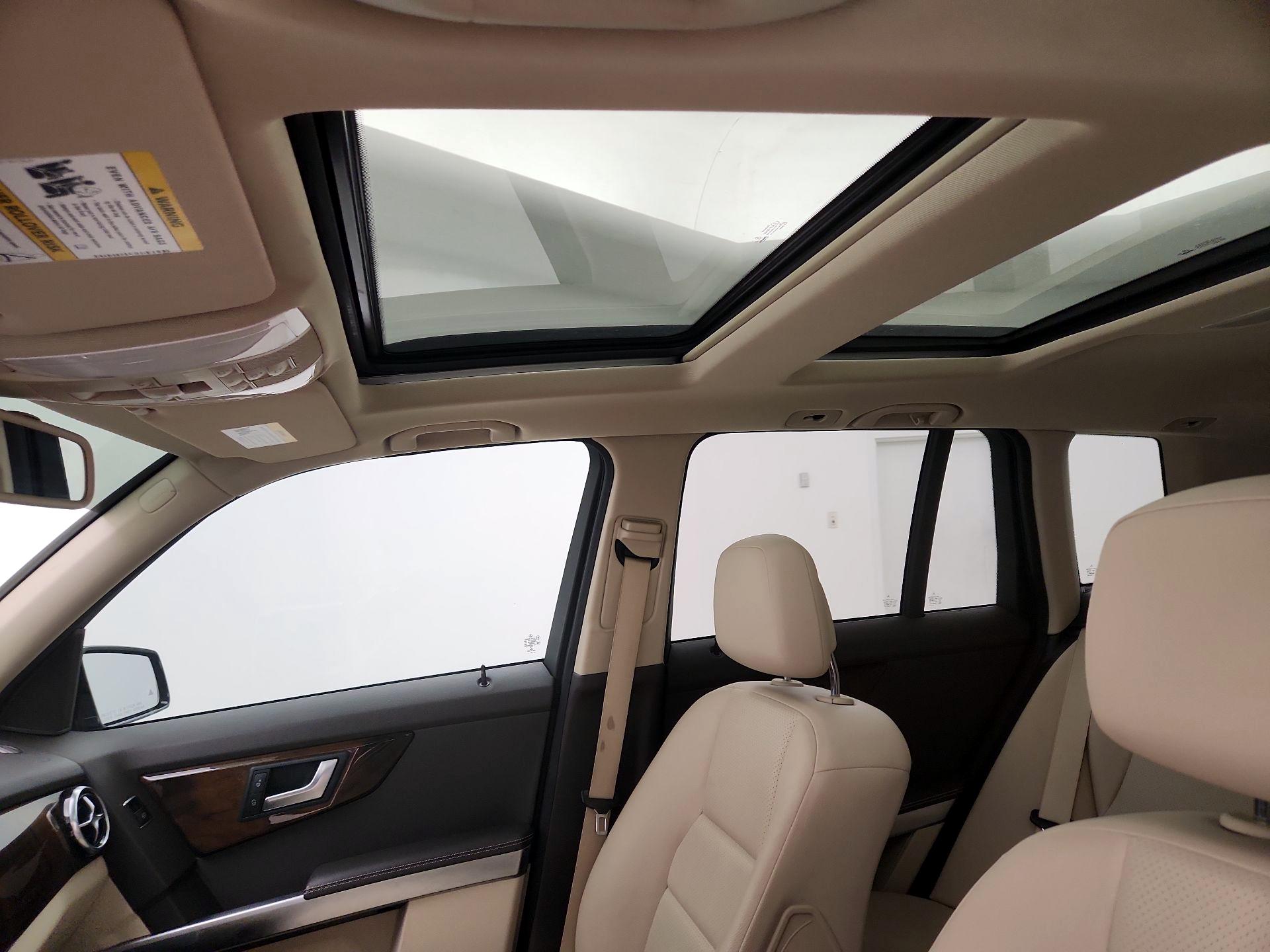Thumbnail: 2015 Mercedes-Benz GLK - 19