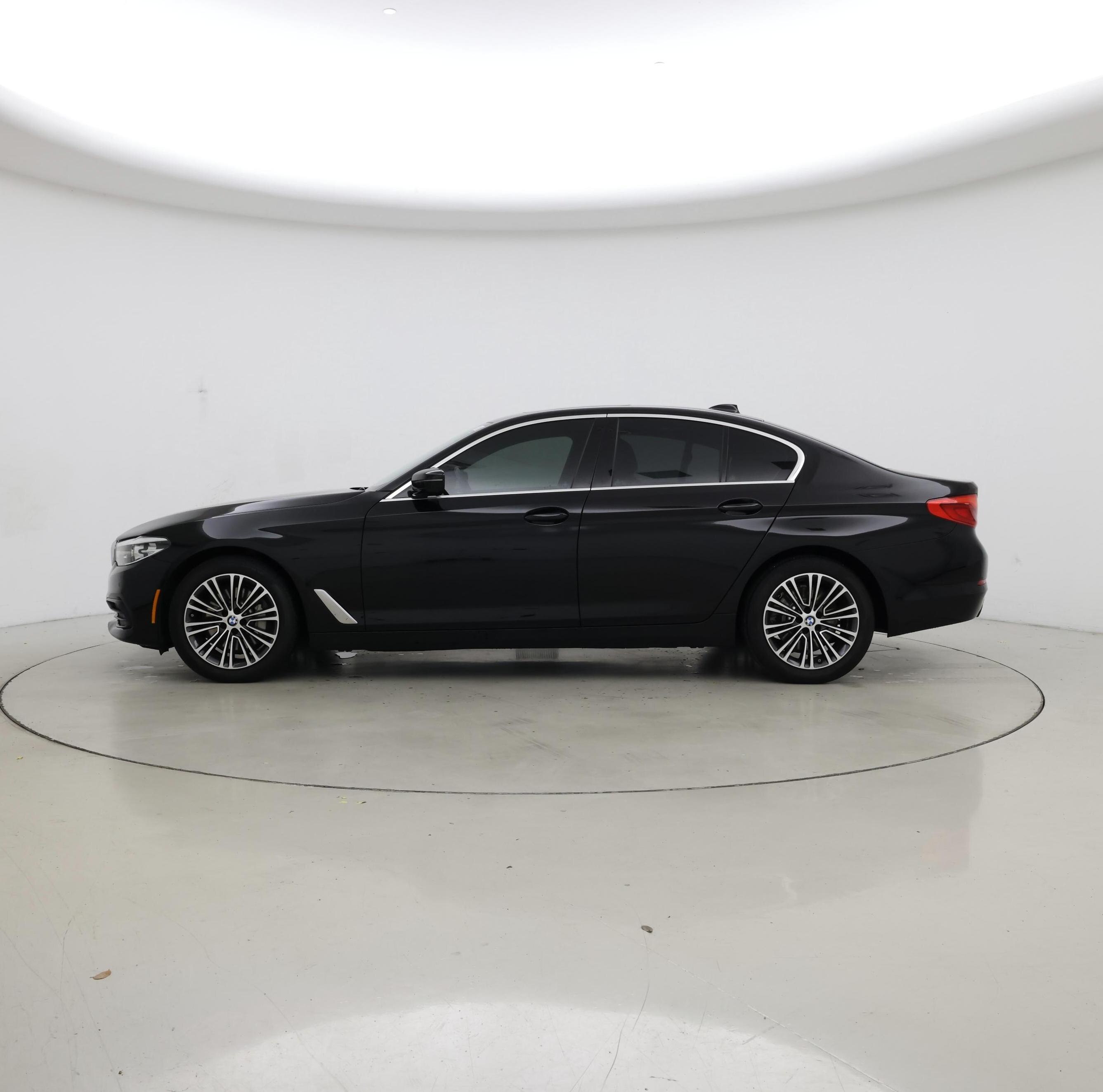 Thumbnail: 2020 BMW 5 Series - 3