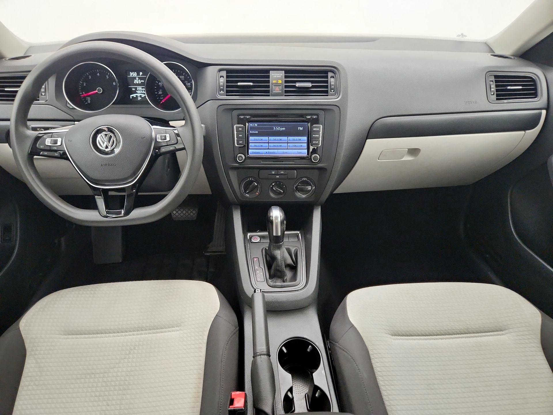 Thumbnail: 2015 Volkswagen Jetta - 9