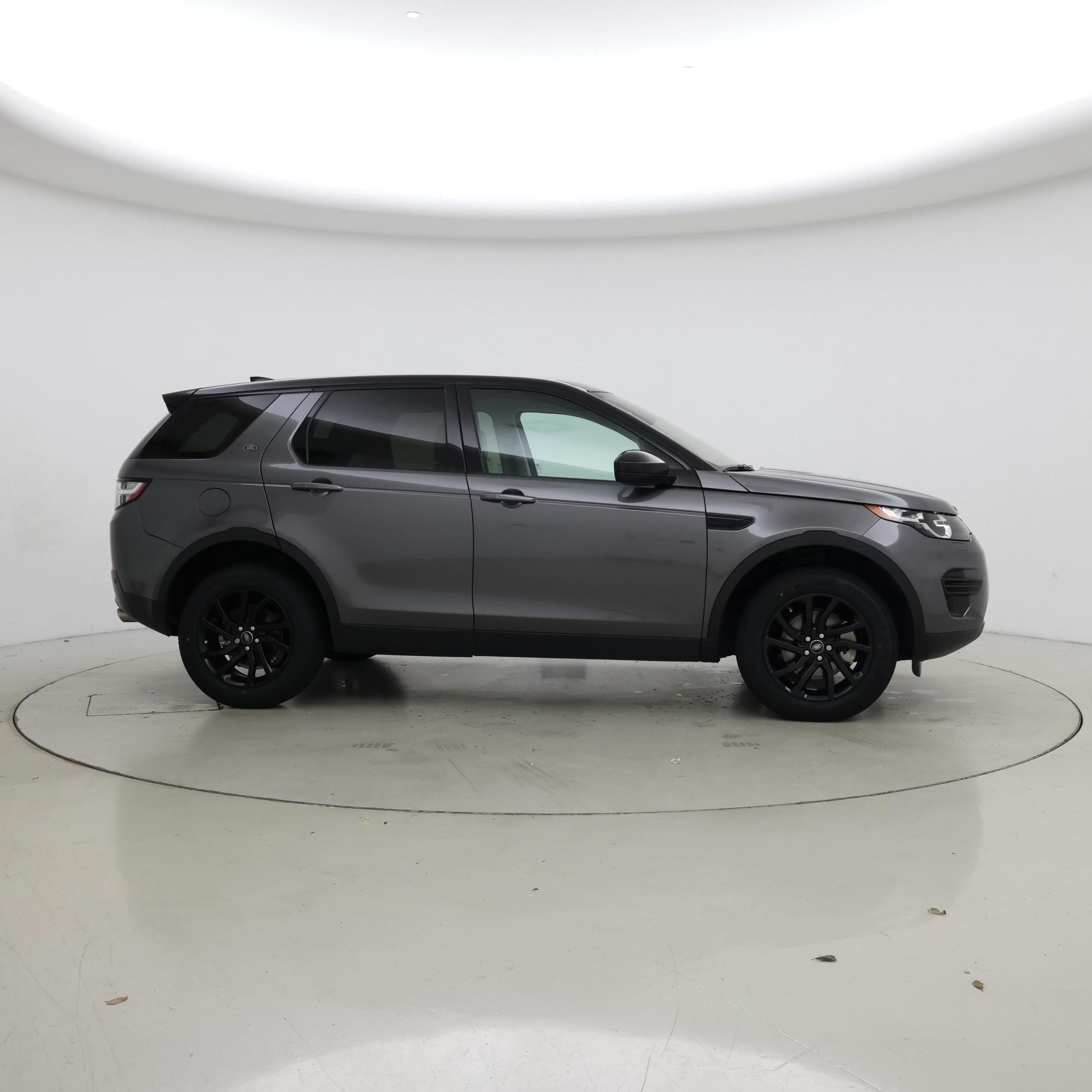 Thumbnail: 2019 Land Rover Discovery Sport - 7