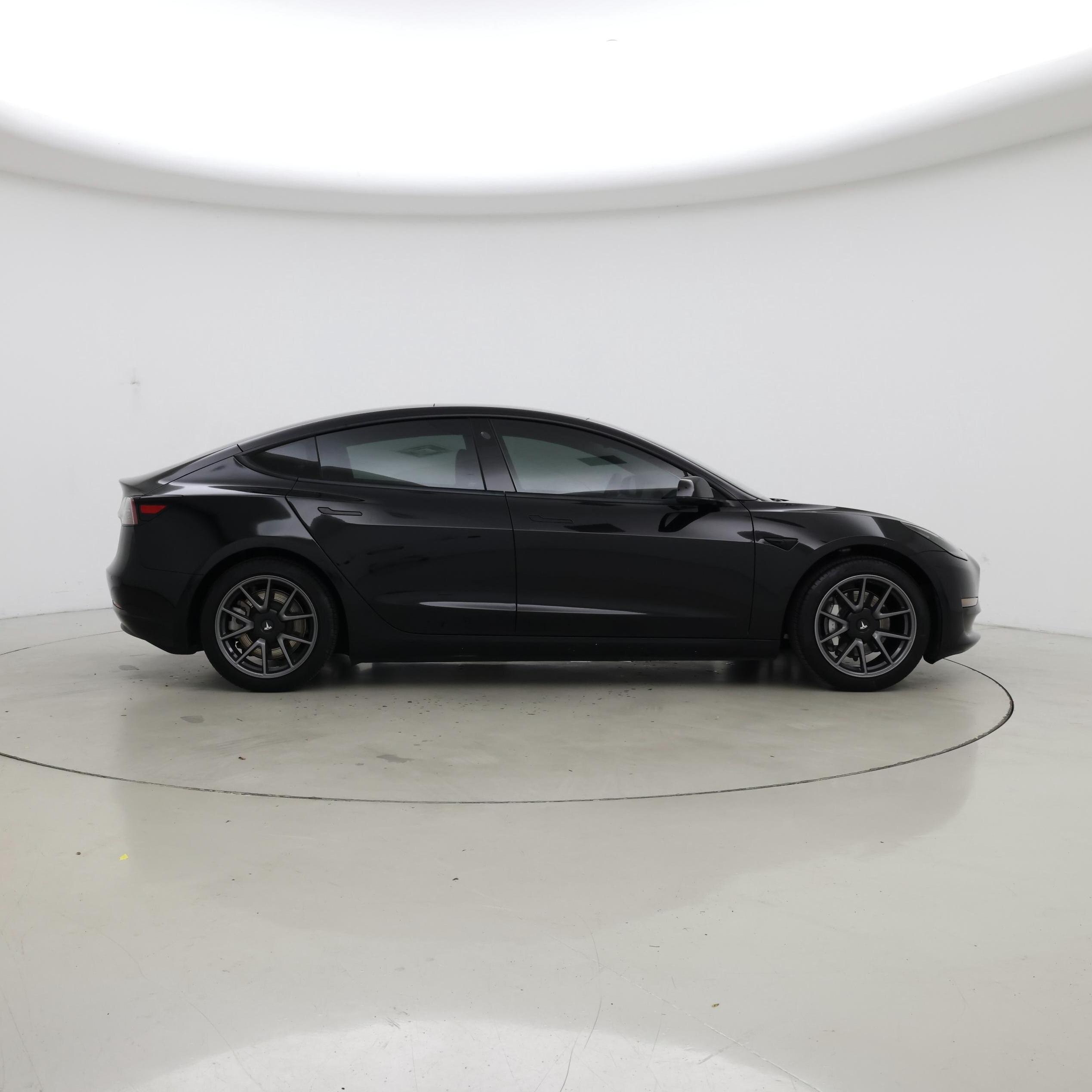 Thumbnail: 2021 Tesla Model 3 - 7