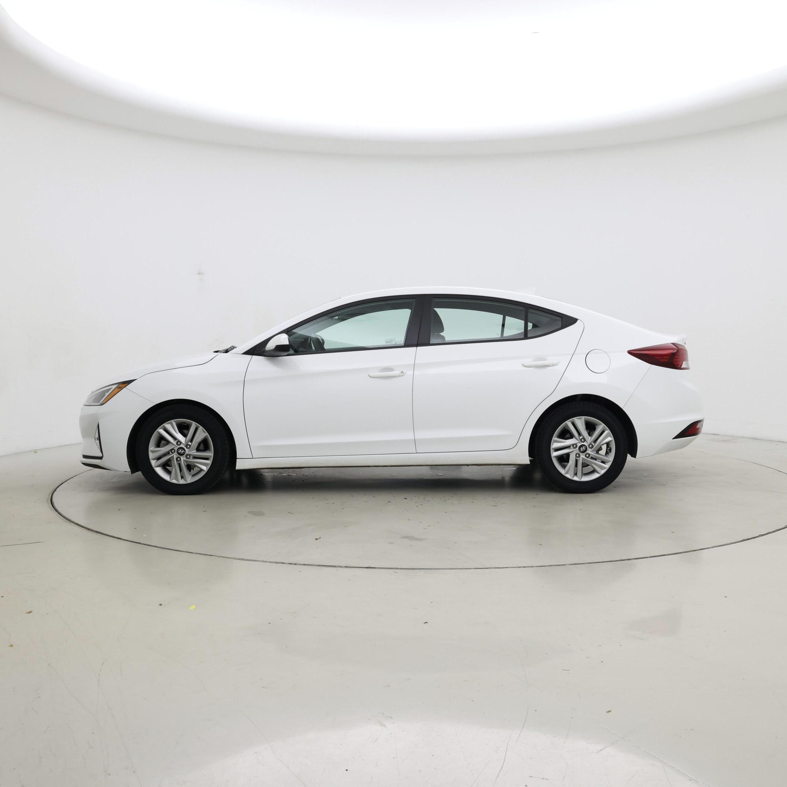 Thumbnail: 2020 Hyundai Elantra - 3