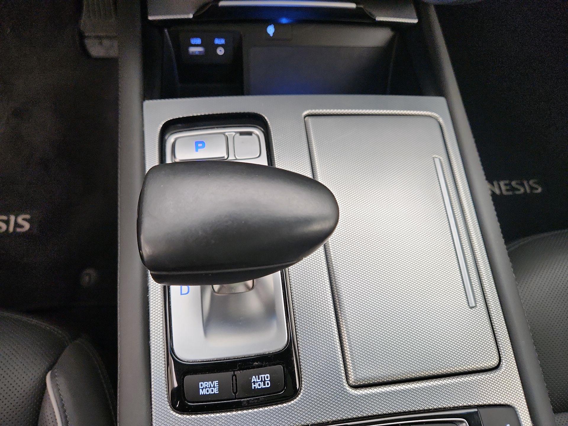 Thumbnail: 2018 Genesis G80 - 18