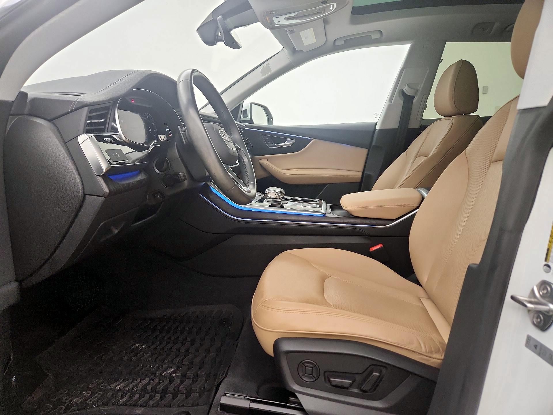 Thumbnail: 2023 Audi Q8 - 11