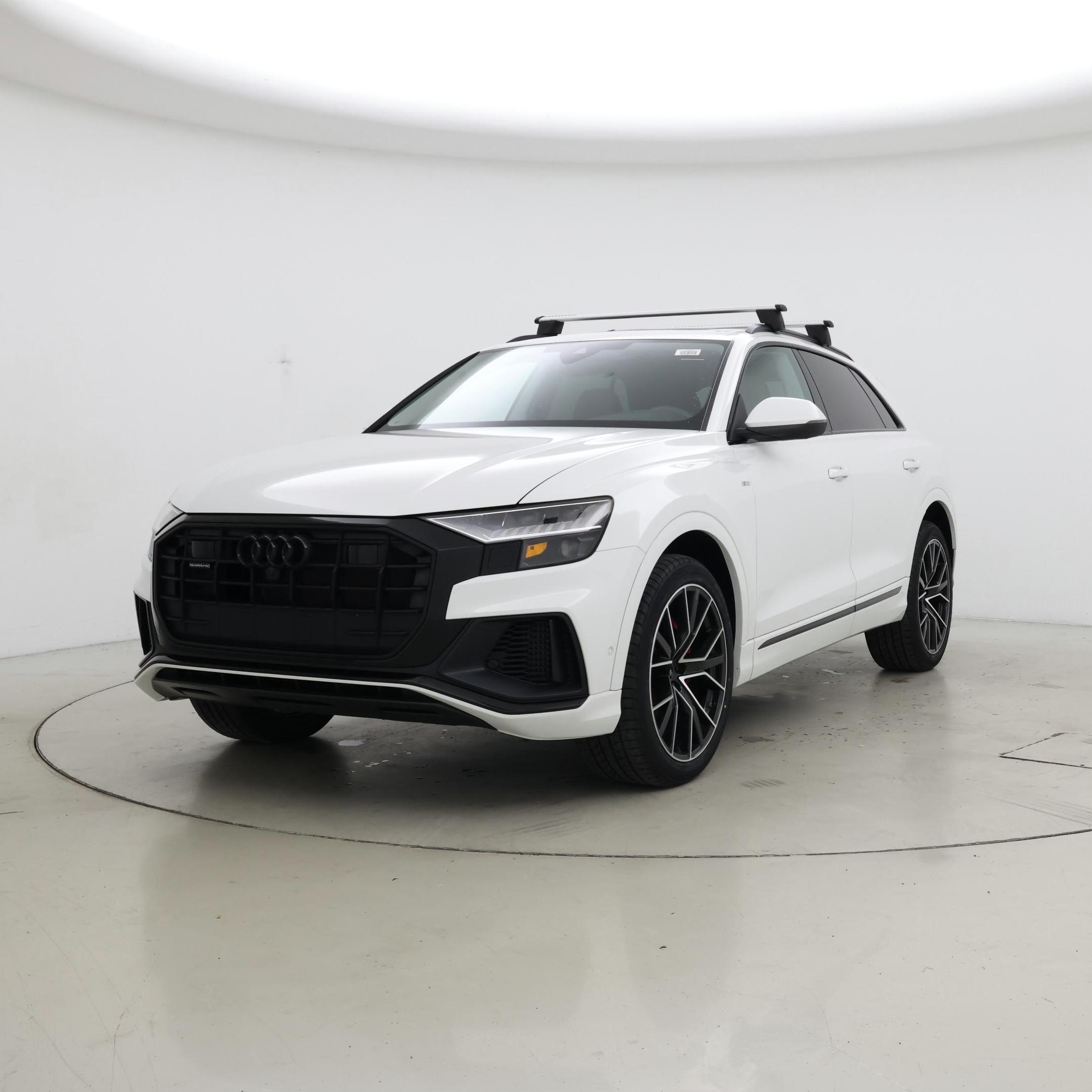 Thumbnail: 2023 Audi Q8 - 4