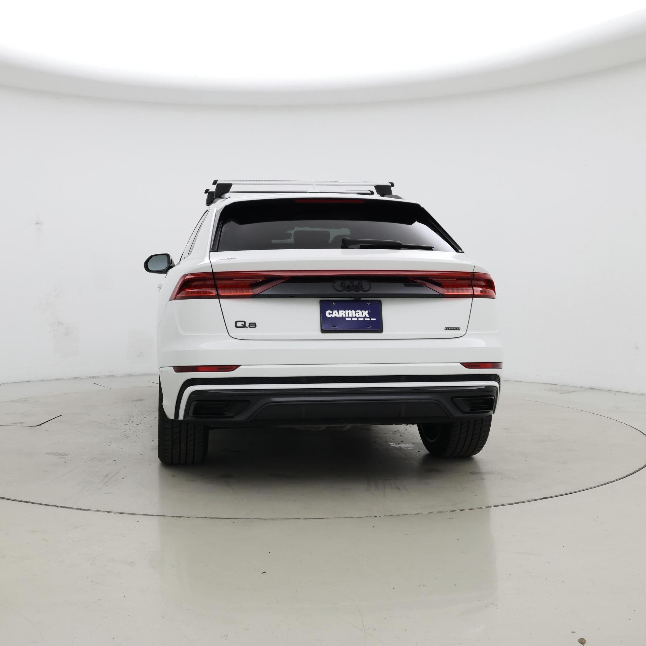 Thumbnail: 2023 Audi Q8 - 6