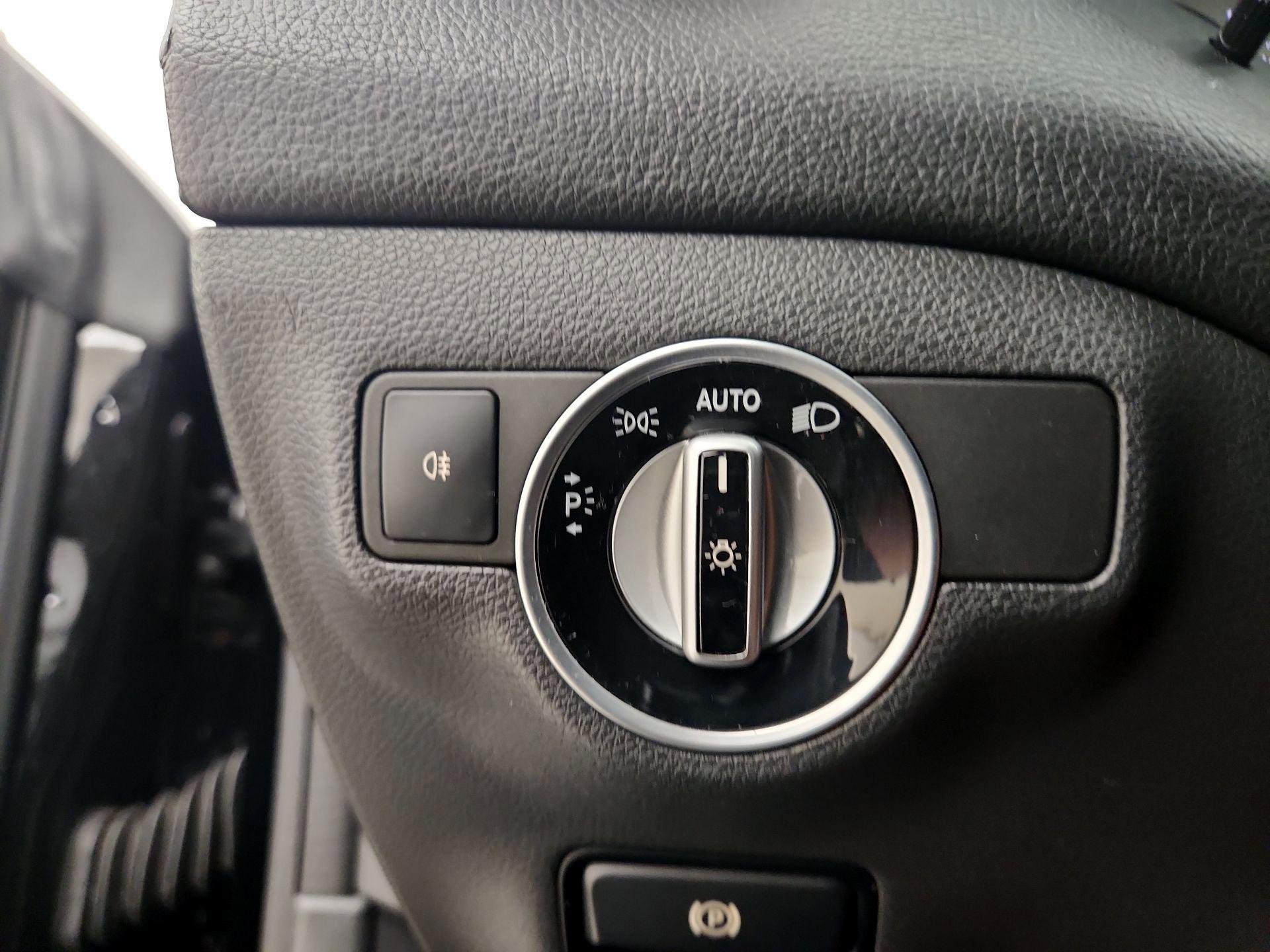 Thumbnail: 2014 Mercedes-Benz CLA - 13
