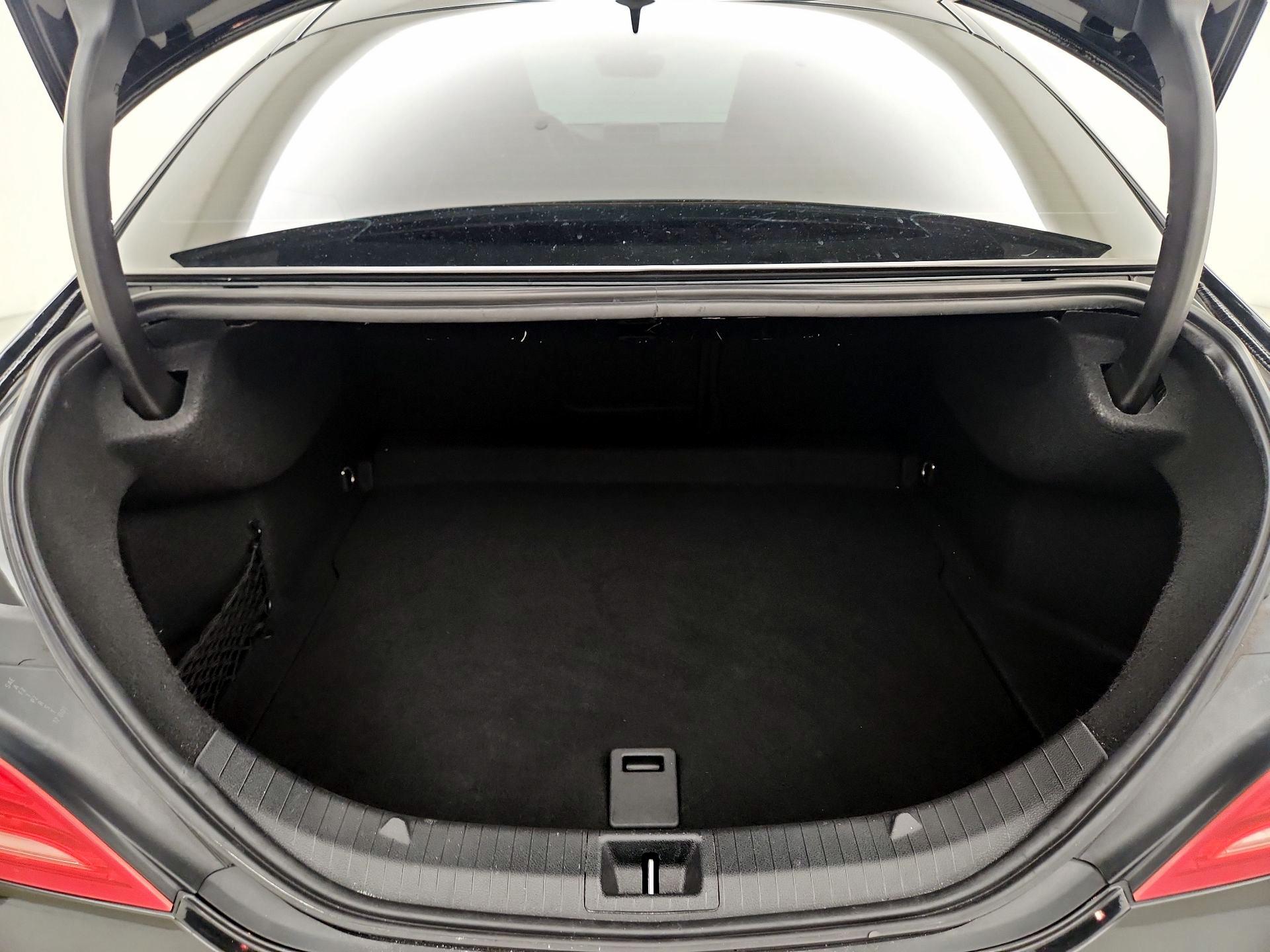 Thumbnail: 2014 Mercedes-Benz CLA - 20