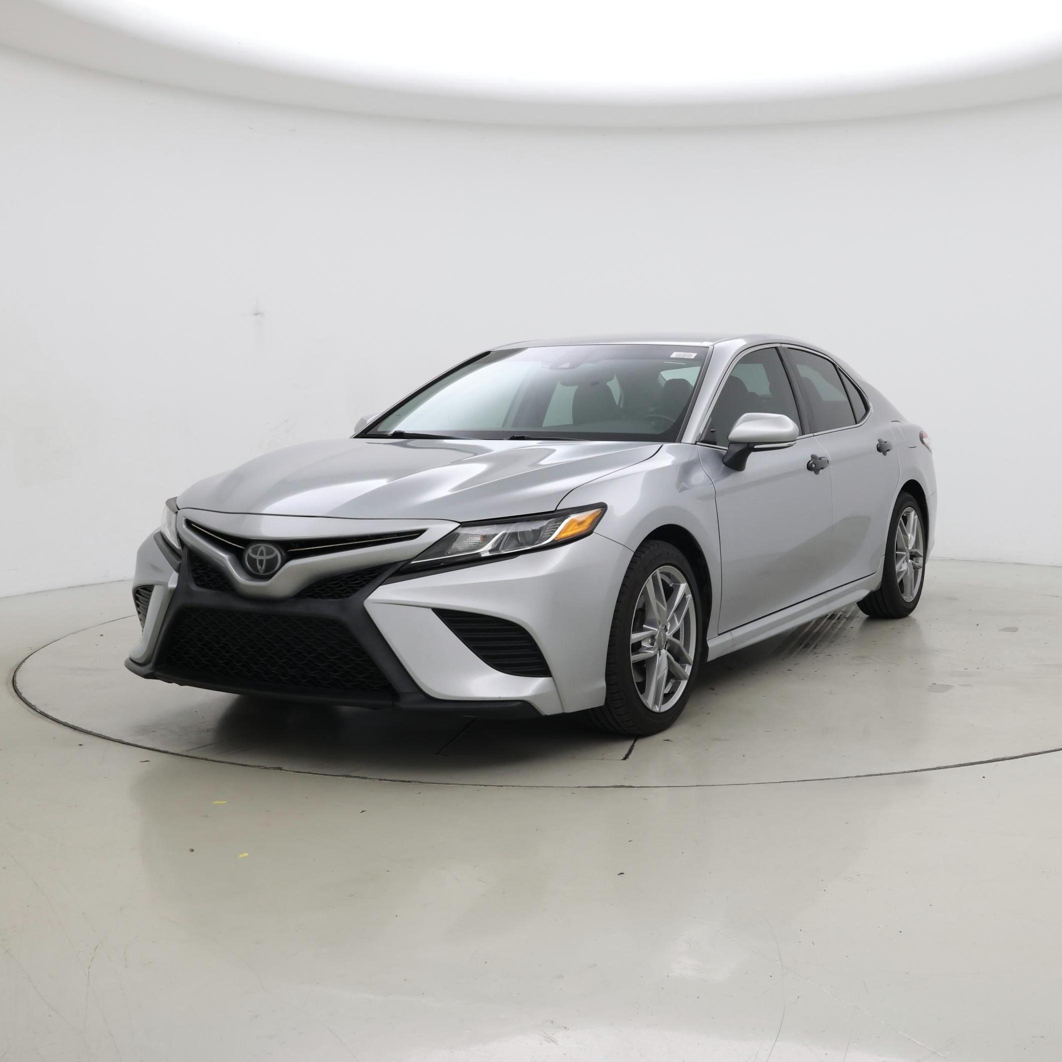 Thumbnail: 2020 Toyota Camry - 4