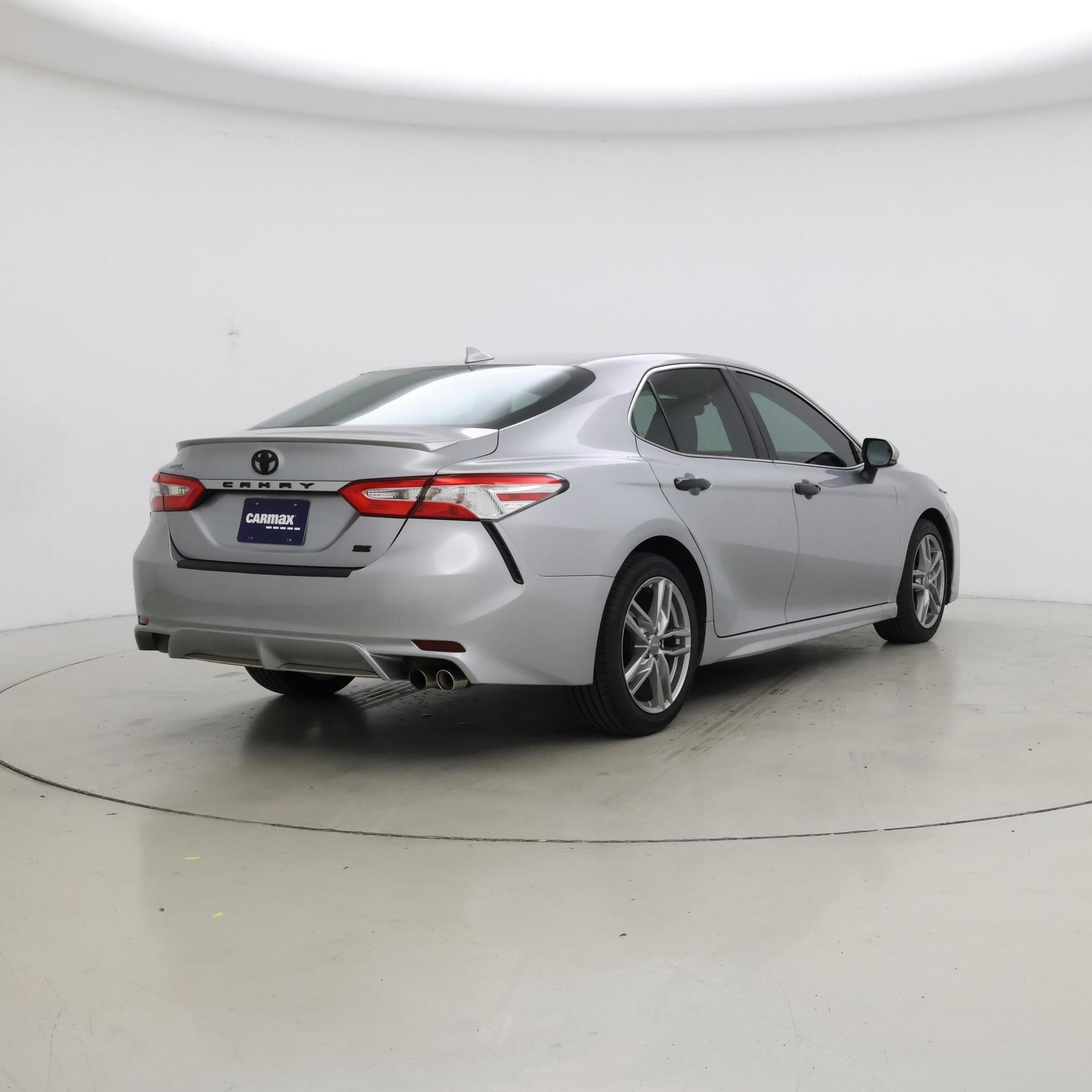 Thumbnail: 2020 Toyota Camry - 8