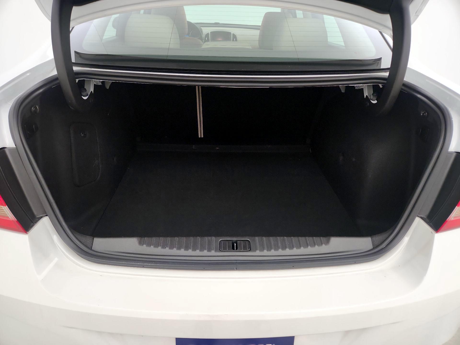 Thumbnail: 2016 Buick Verano - 20
