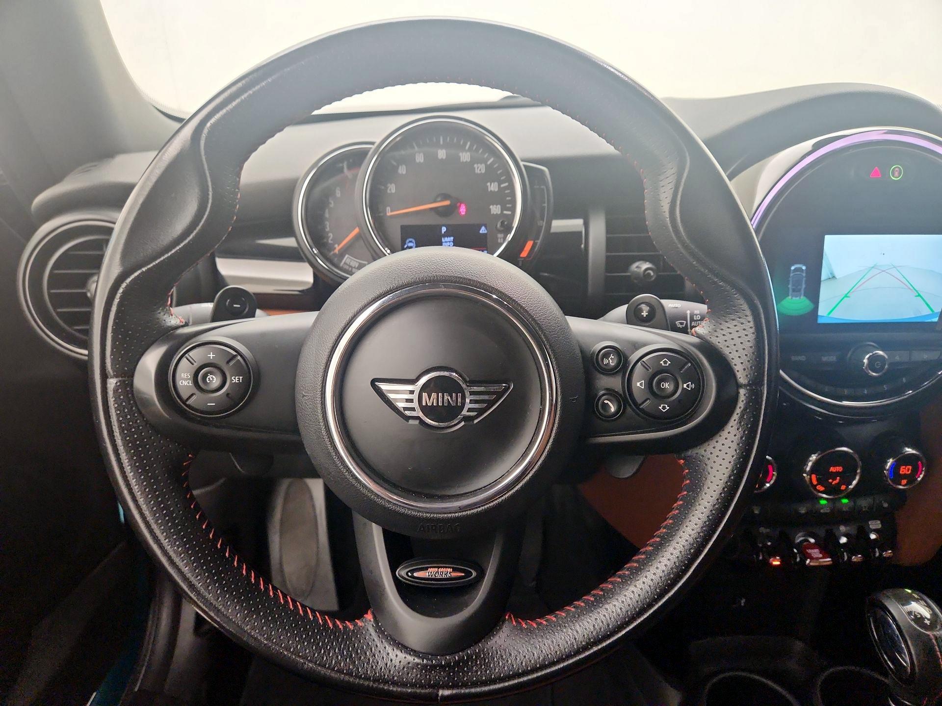 Thumbnail: 2019 MINI Cooper - 10