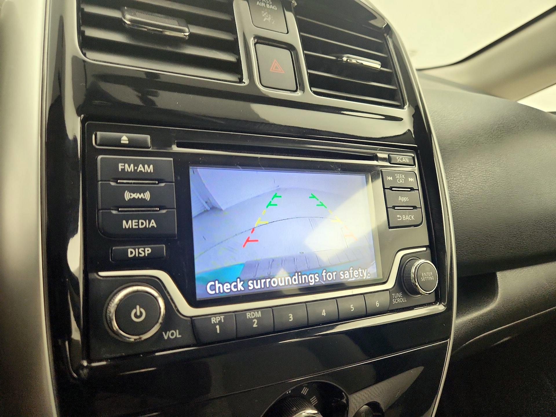 Thumbnail: 2015 Nissan Versa Note - 14