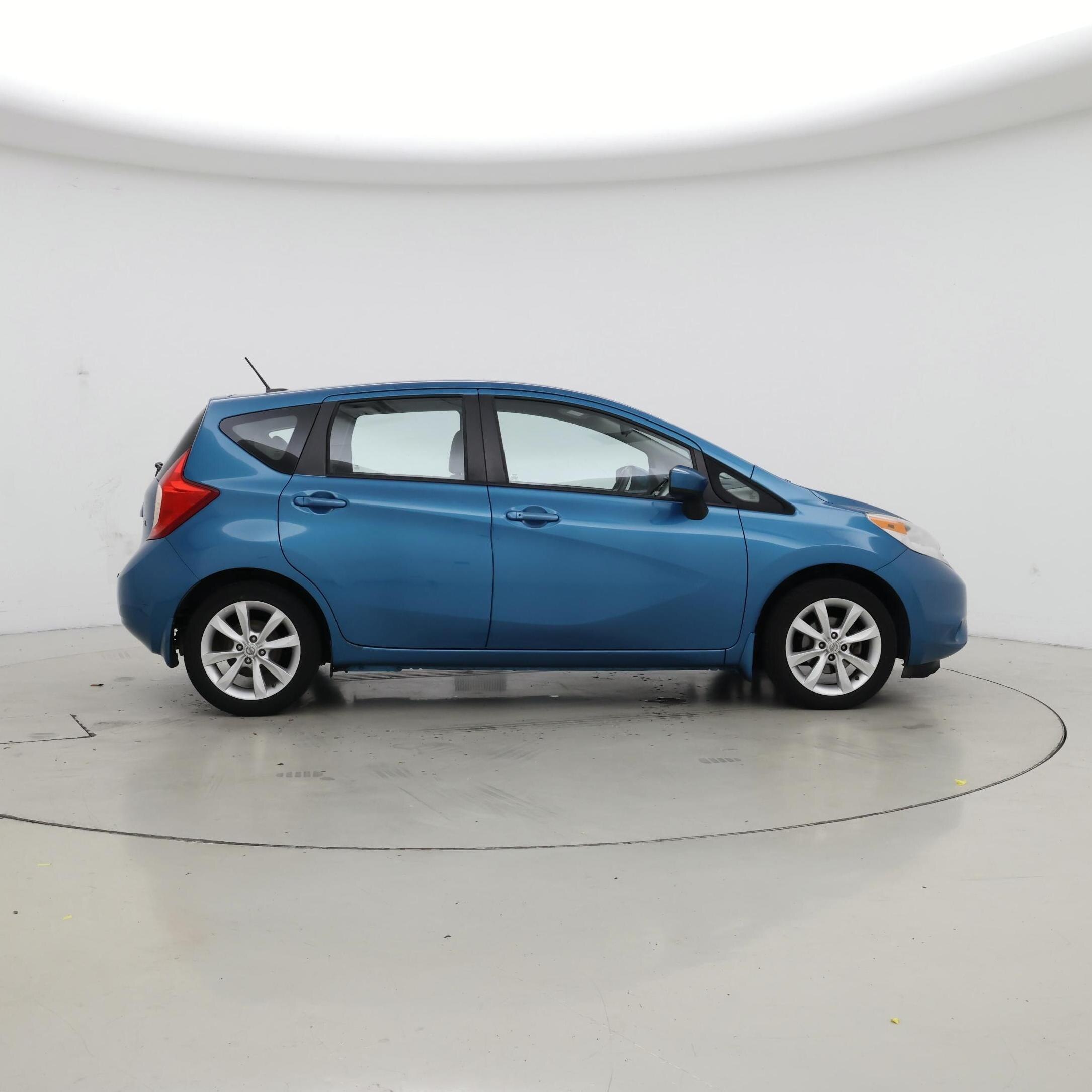 Thumbnail: 2015 Nissan Versa Note - 7