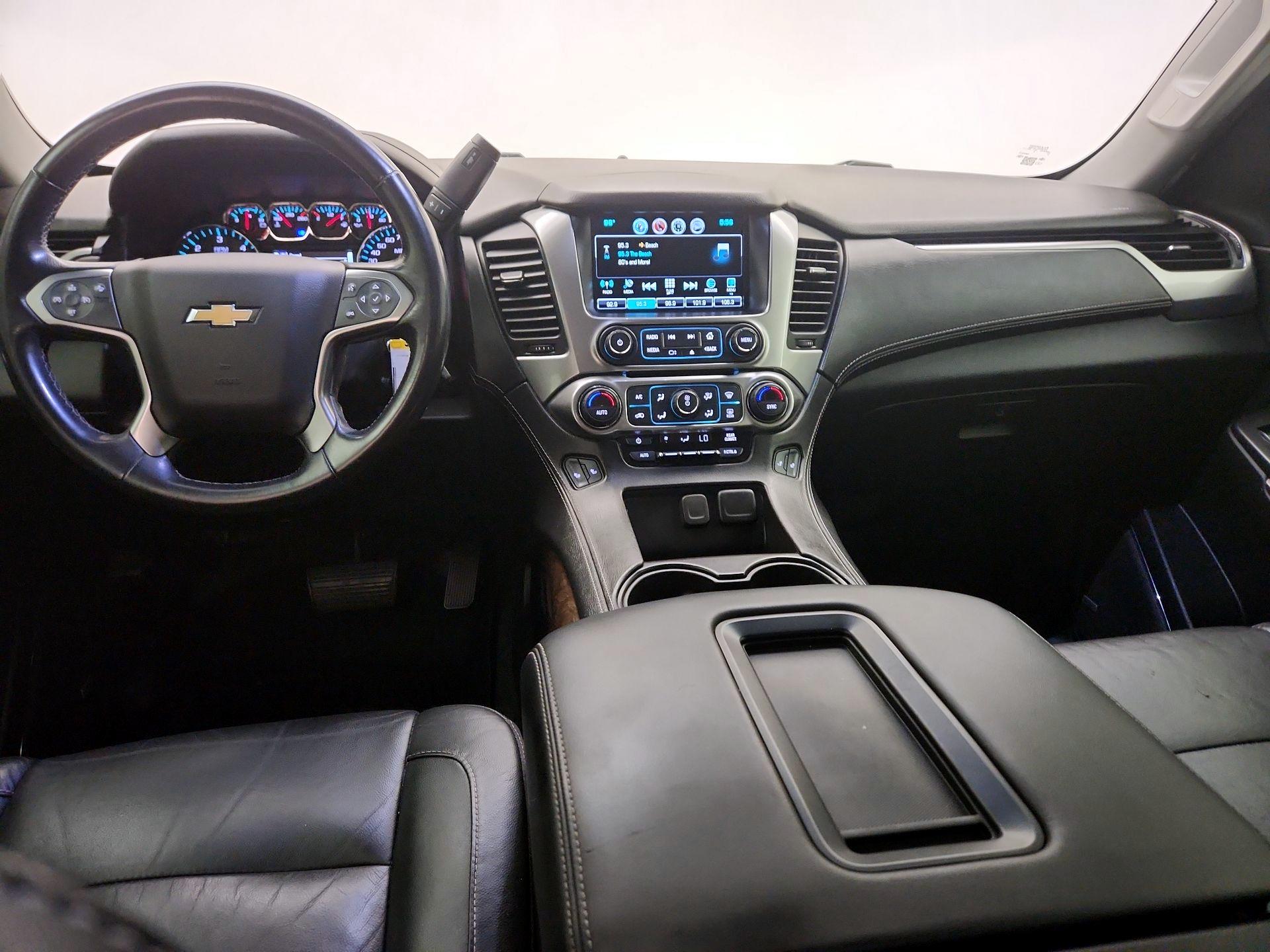 Thumbnail: 2018 Chevrolet Suburban - 9