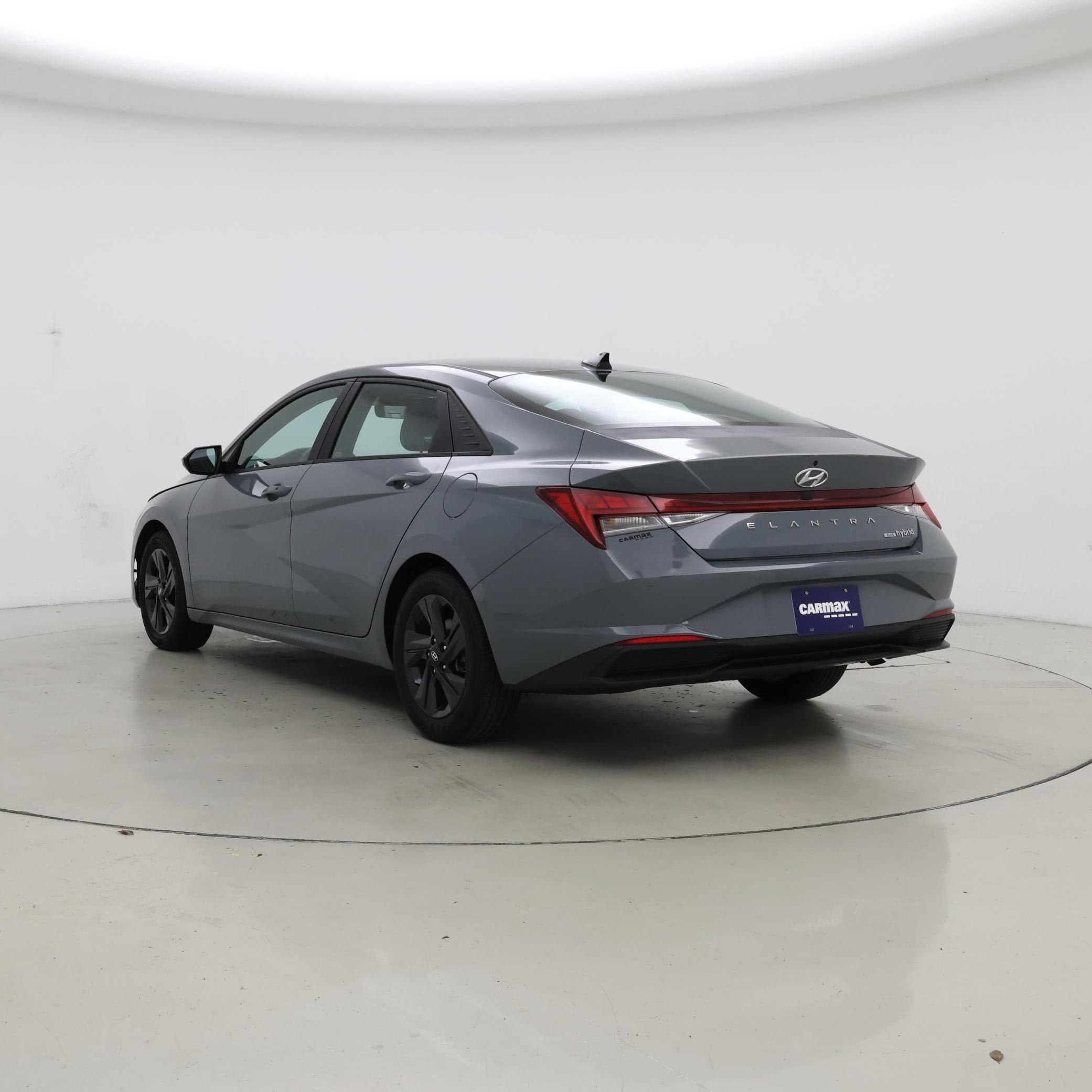 Thumbnail: 2022 Hyundai Elantra - 2