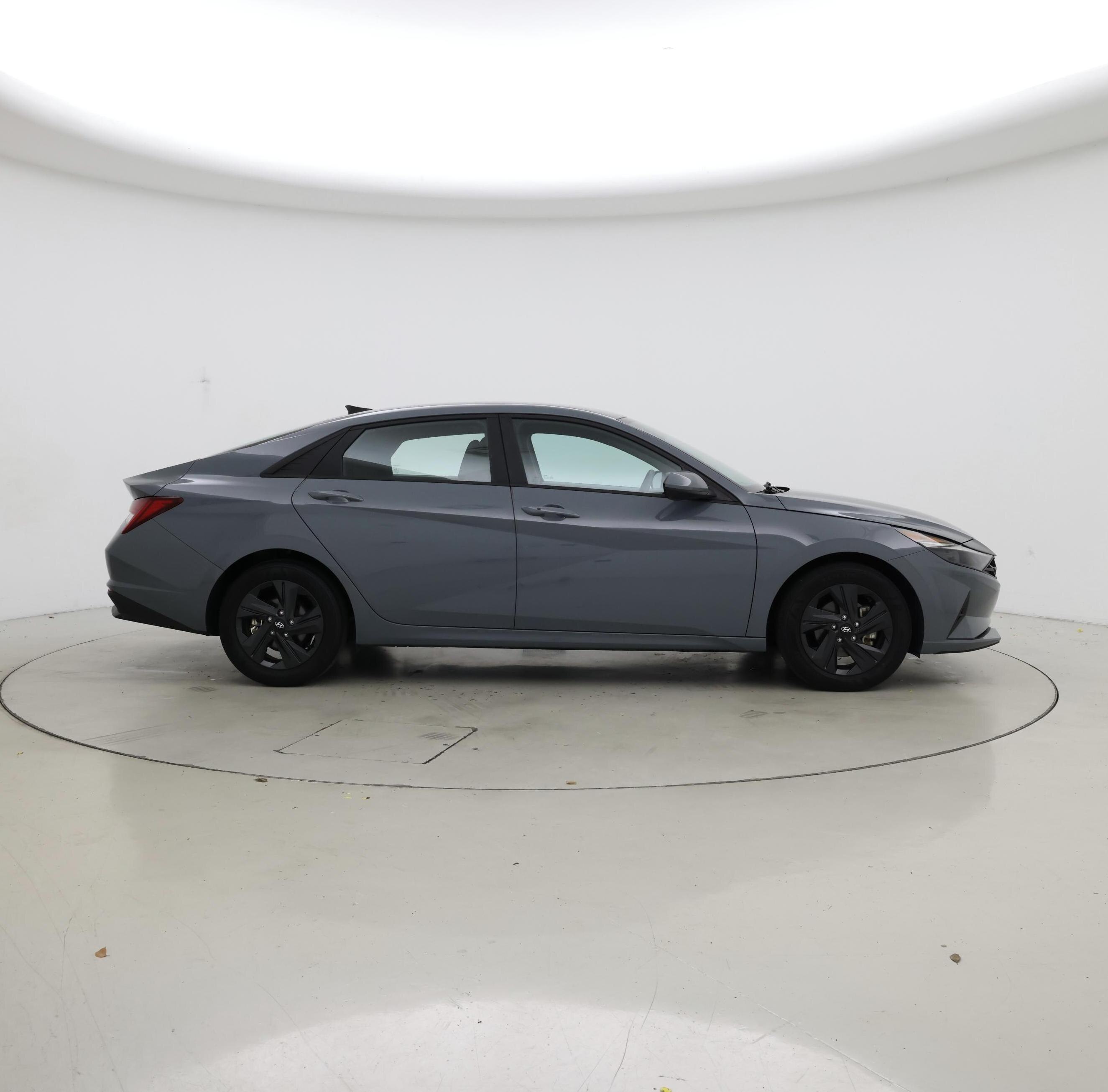 Thumbnail: 2022 Hyundai Elantra - 7