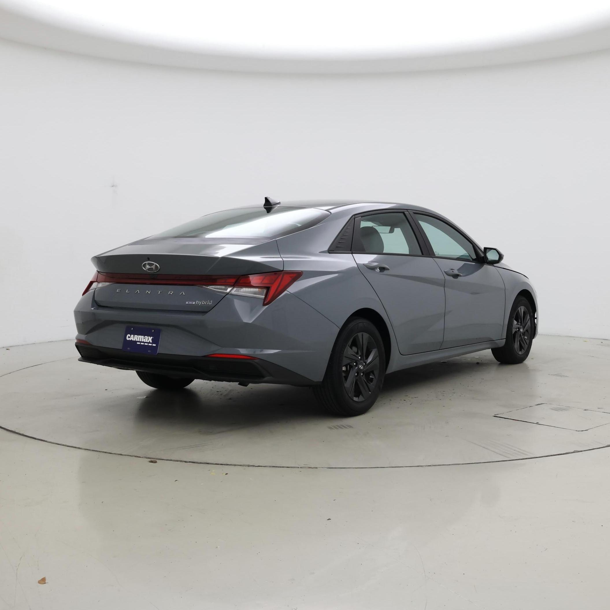 Thumbnail: 2022 Hyundai Elantra - 8