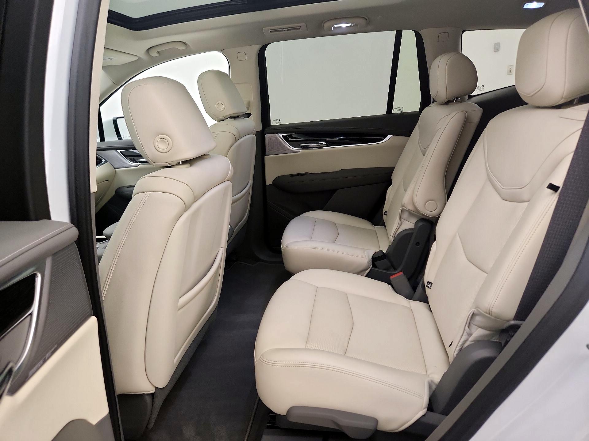 Thumbnail: 2024 Cadillac XT6 - 20