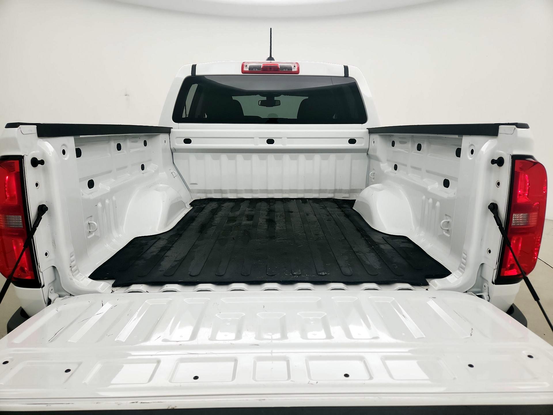 Thumbnail: 2022 Chevrolet Colorado - 20