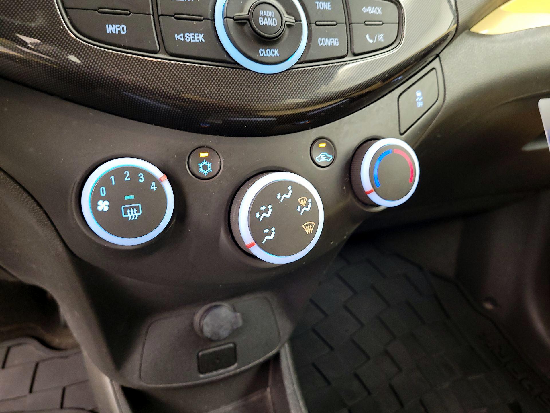 Thumbnail: 2014 Chevrolet Spark - 15