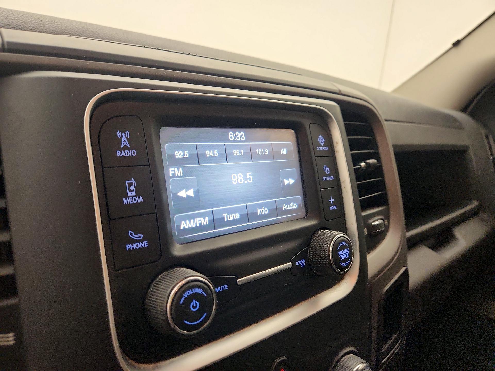 Thumbnail: 2022 RAM 1500 Classic - 15