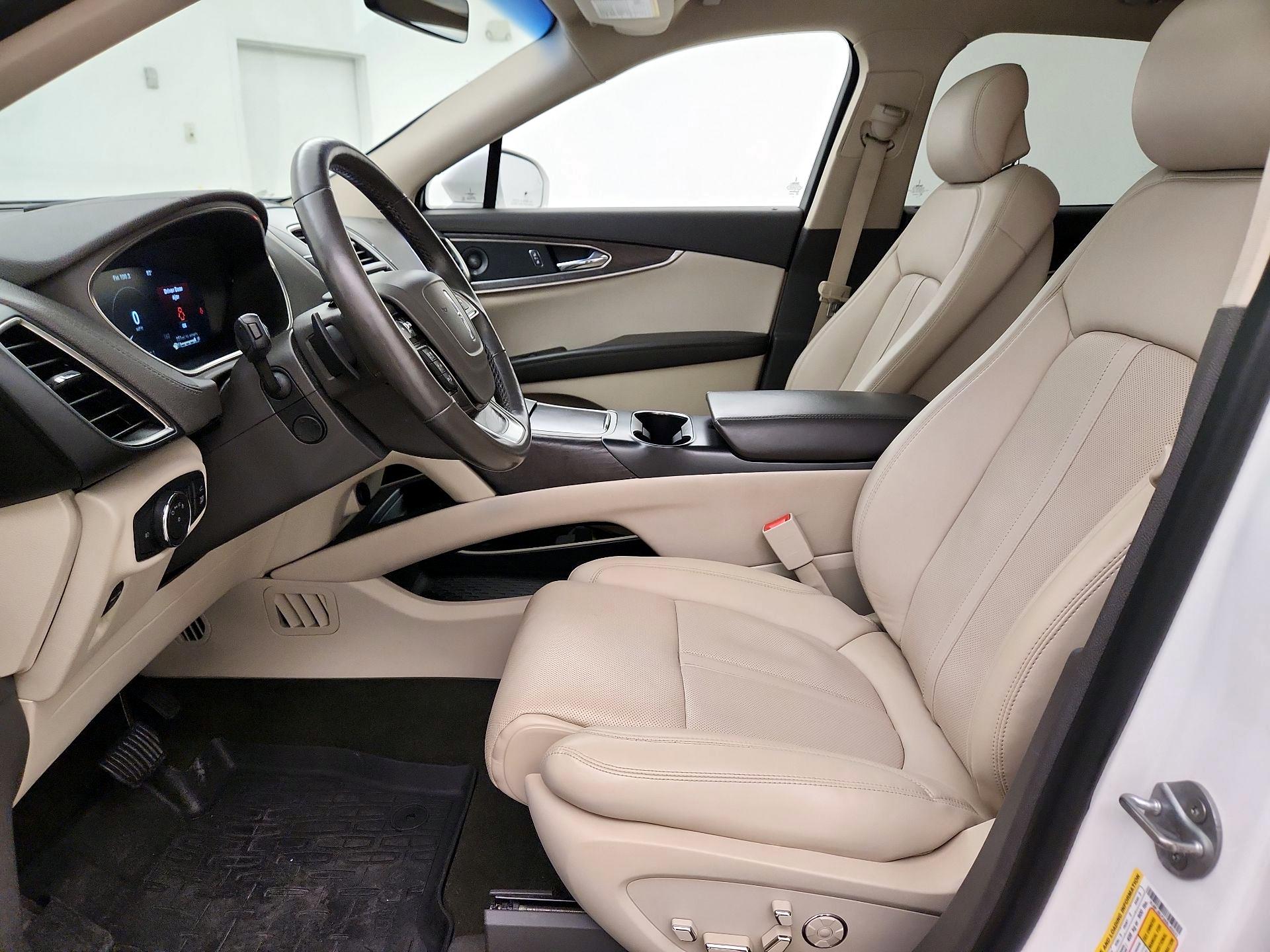 Thumbnail: 2019 Lincoln Nautilus - 11