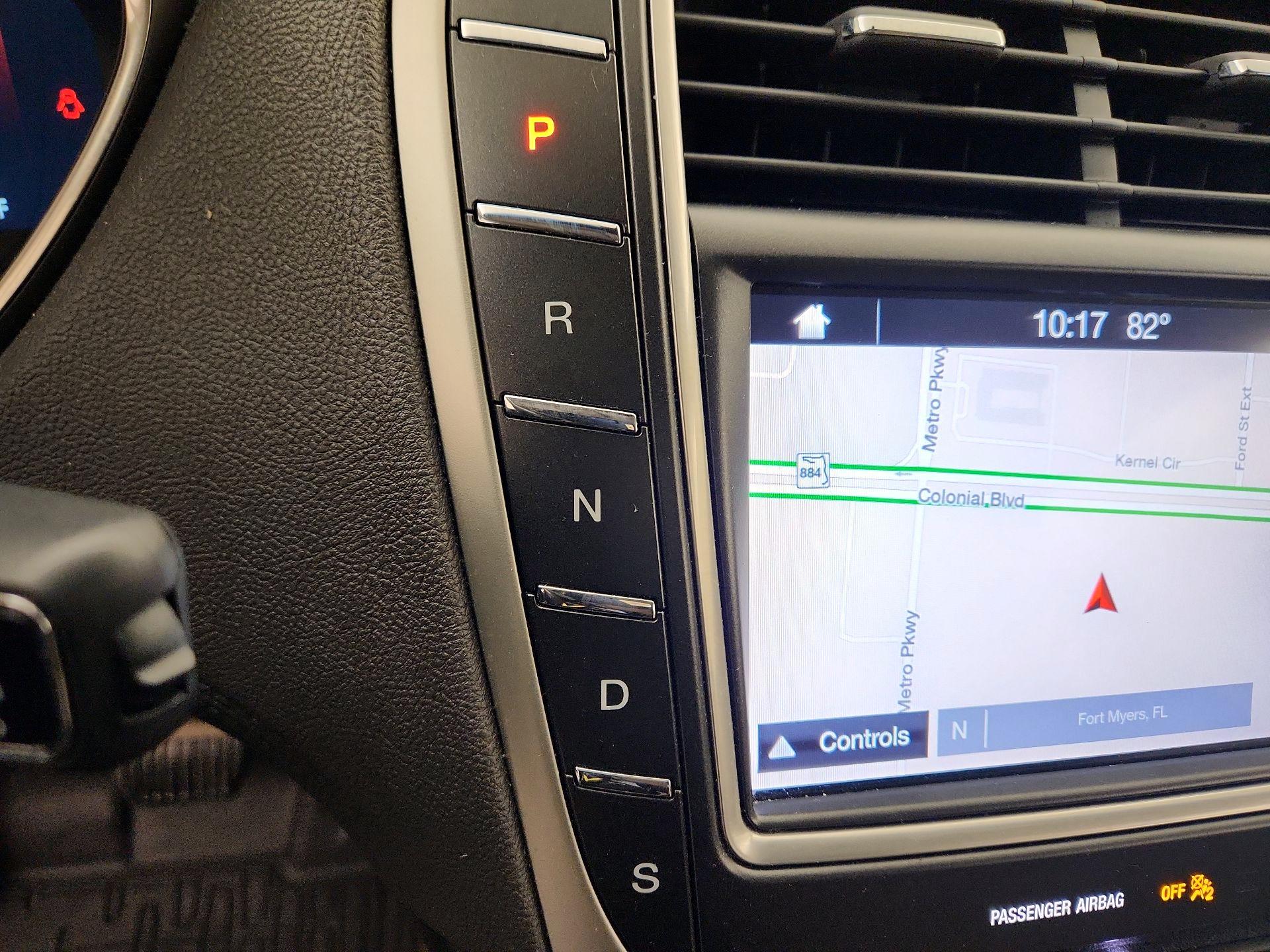 Thumbnail: 2019 Lincoln Nautilus - 18