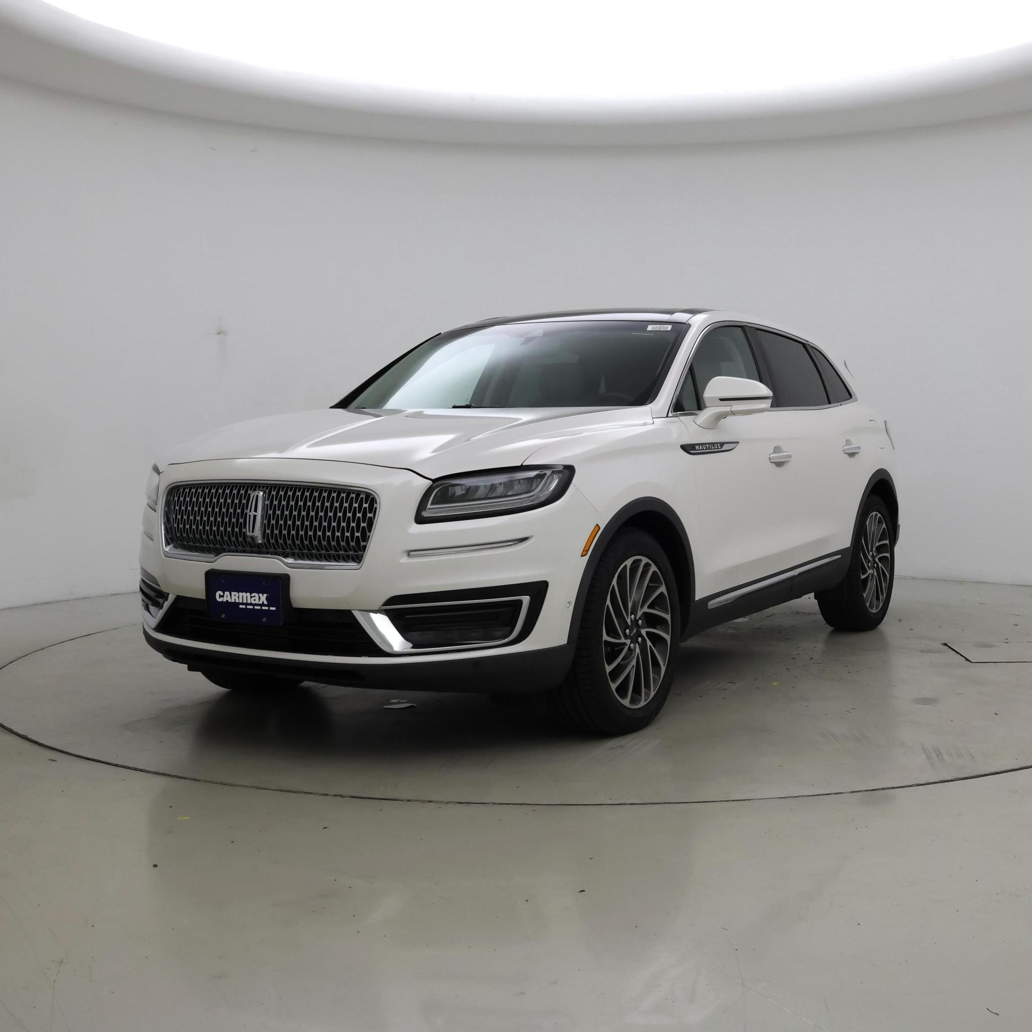 Thumbnail: 2019 Lincoln Nautilus - 4