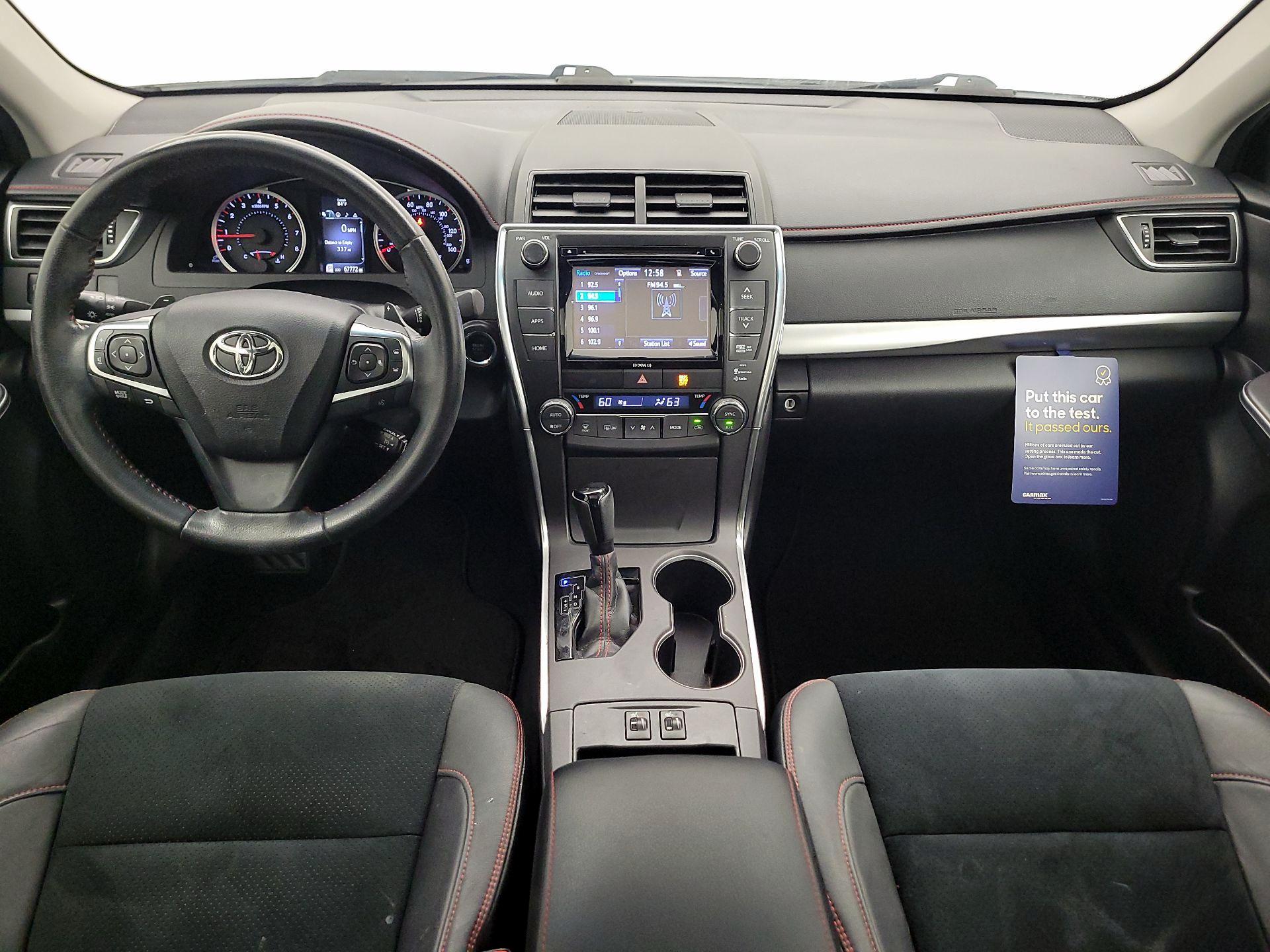 Thumbnail: 2016 Toyota Camry - 9