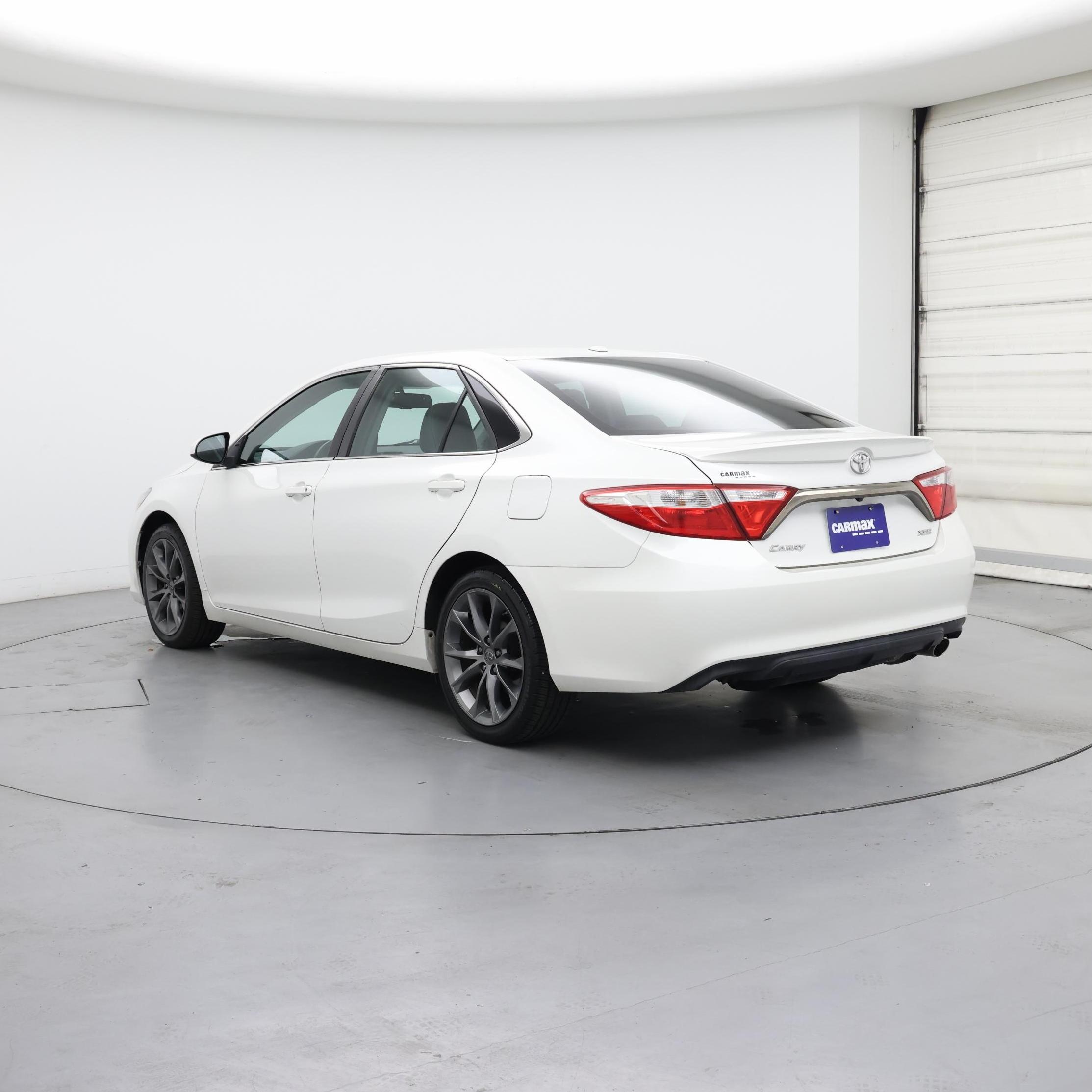 Thumbnail: 2016 Toyota Camry - 2