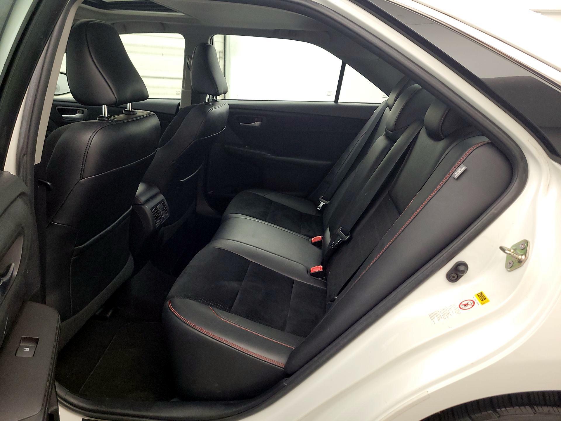 Thumbnail: 2016 Toyota Camry - 20