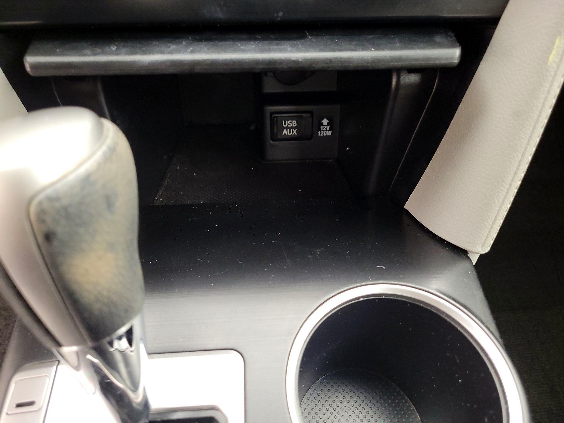 Thumbnail: 2014 Toyota Camry - 17