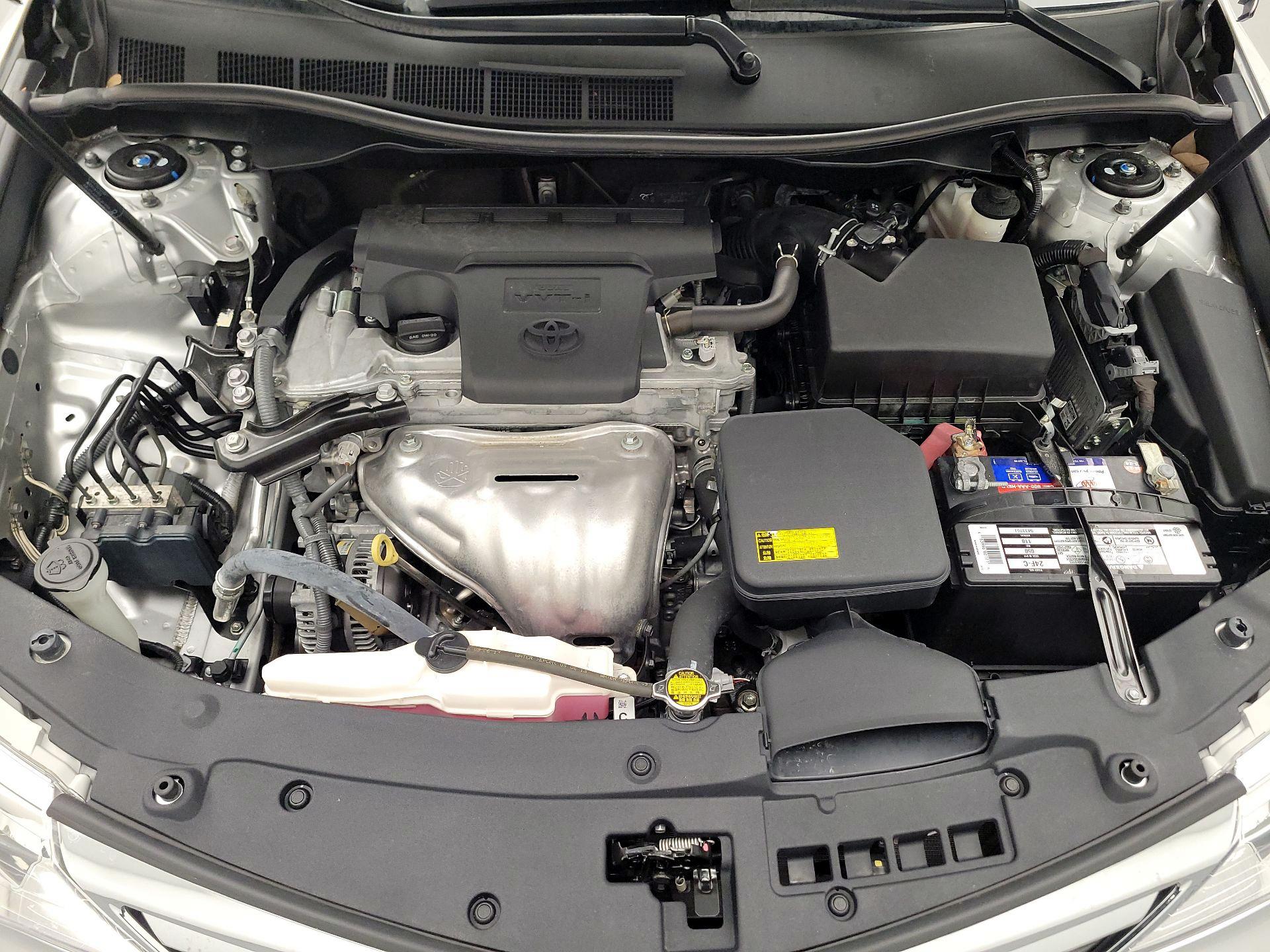 Thumbnail: 2014 Toyota Camry - 20