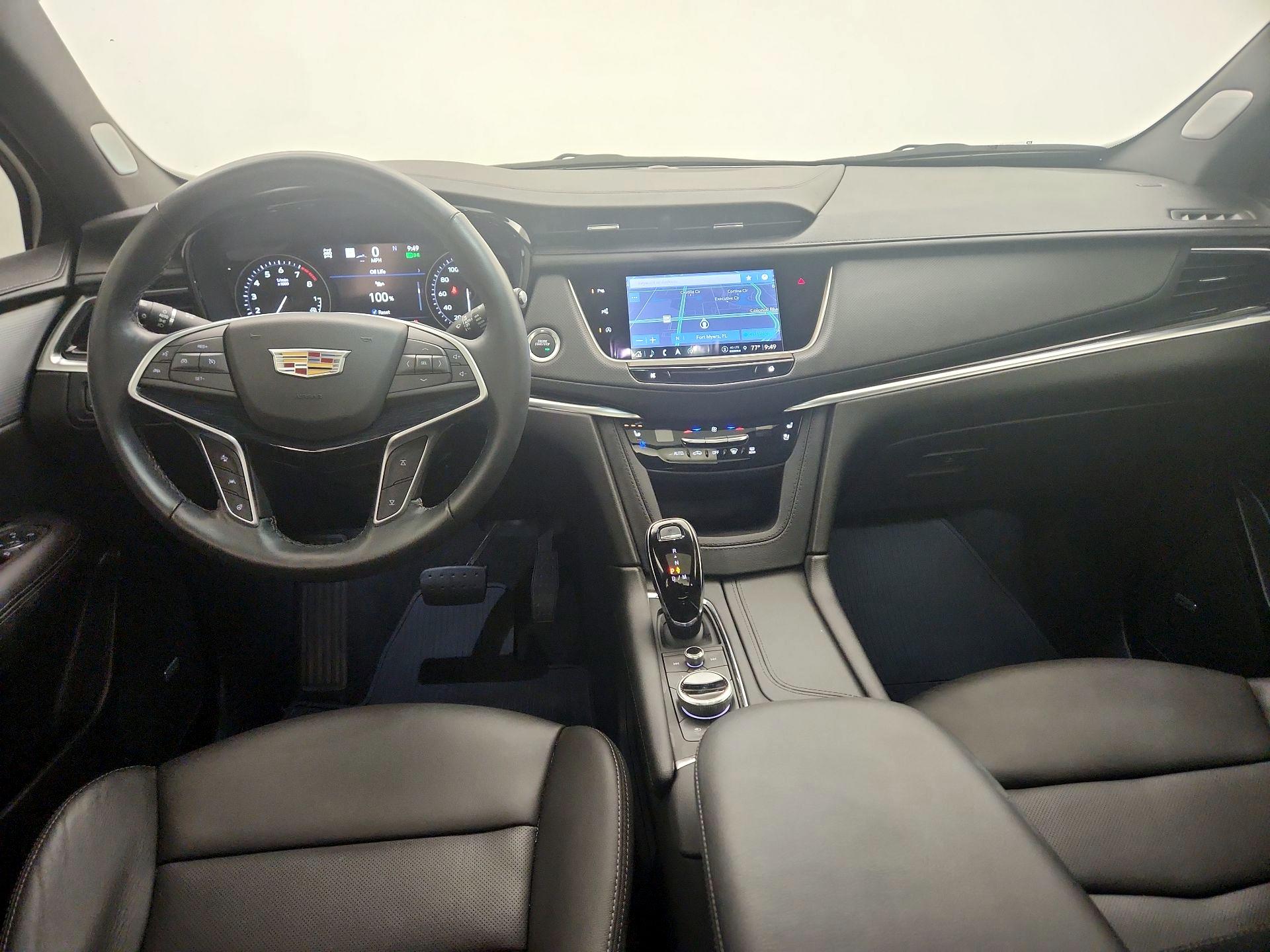 Thumbnail: 2024 Cadillac XT5 - 9