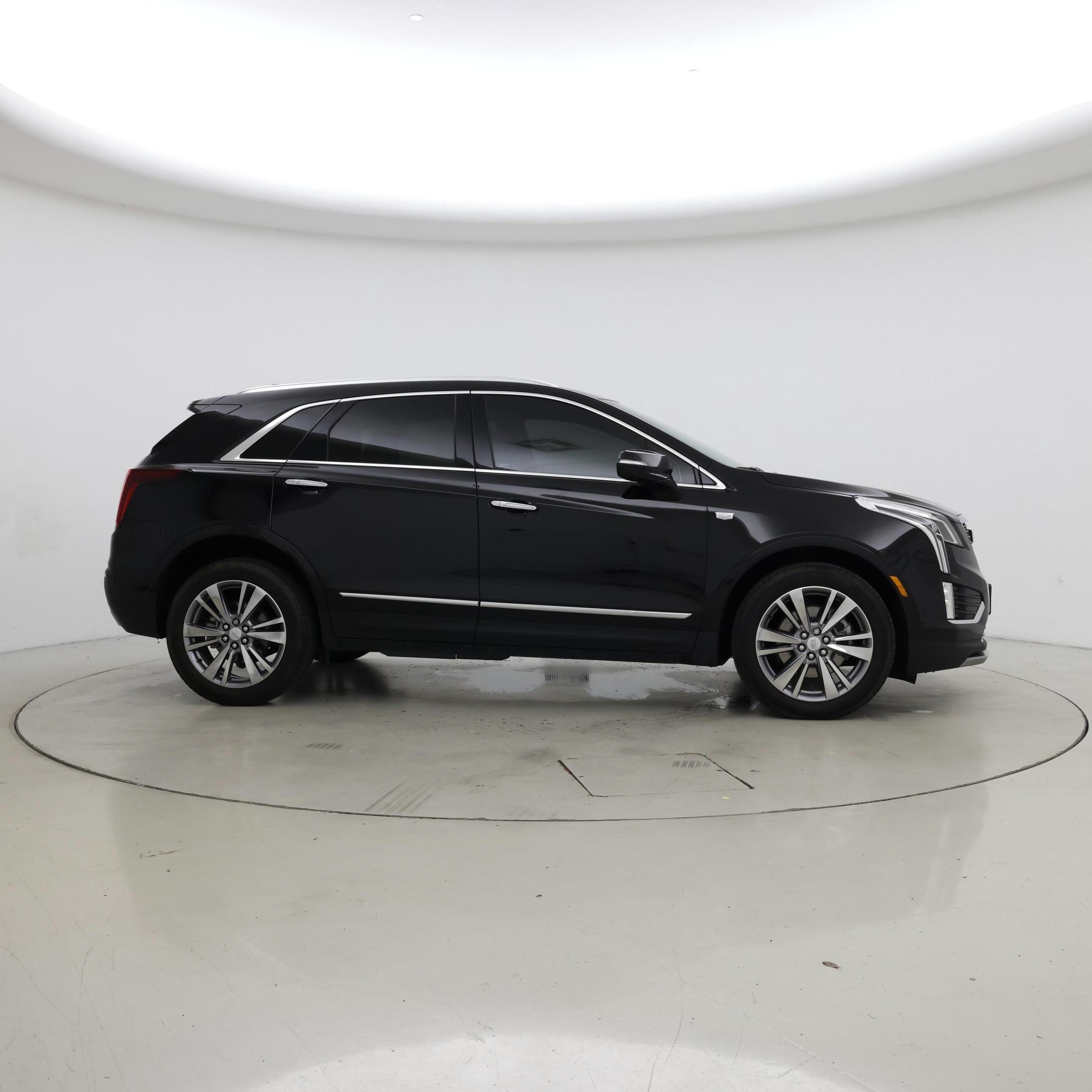Thumbnail: 2024 Cadillac XT5 - 7