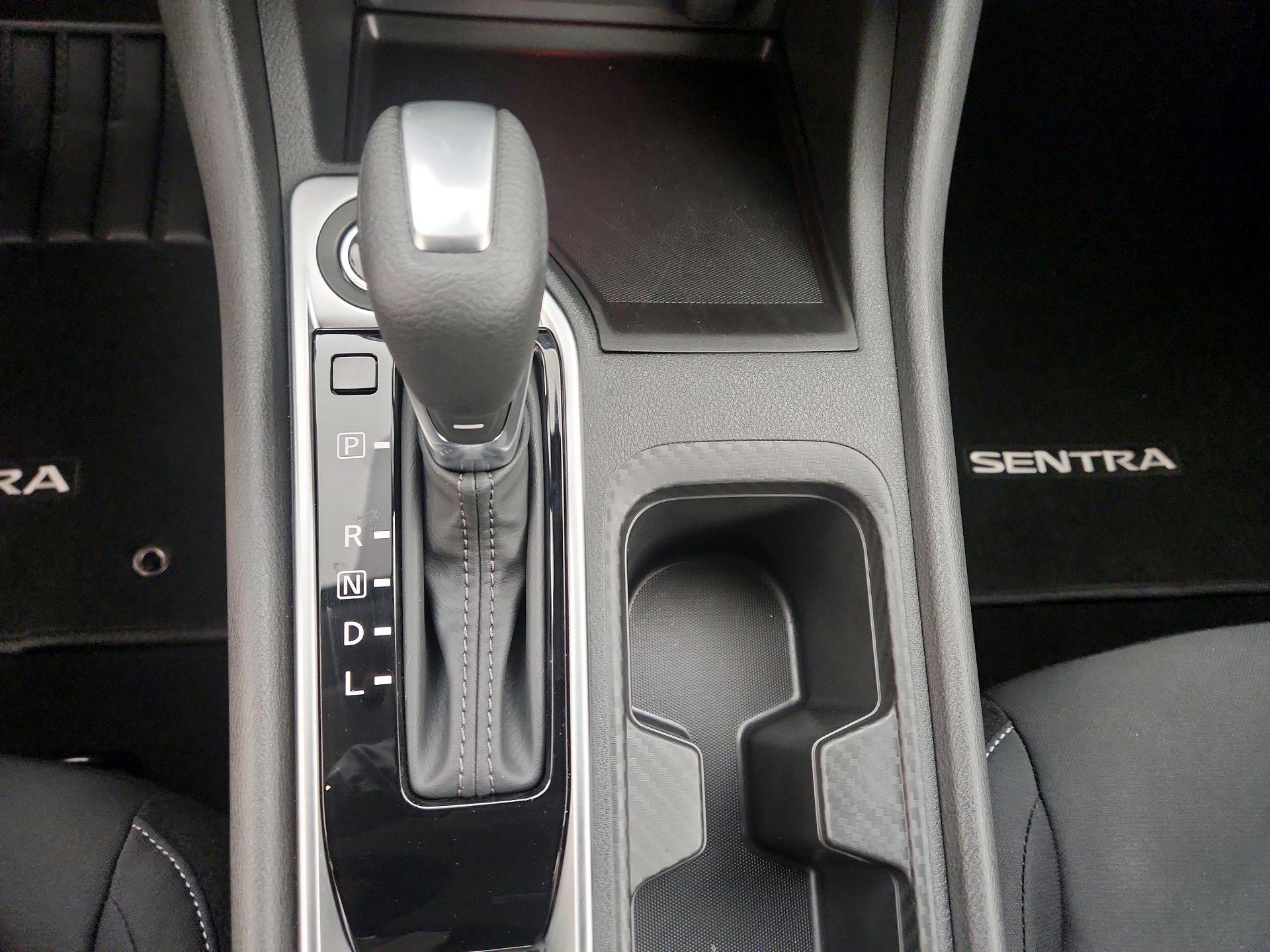 Thumbnail: 2025 Nissan Sentra - 17
